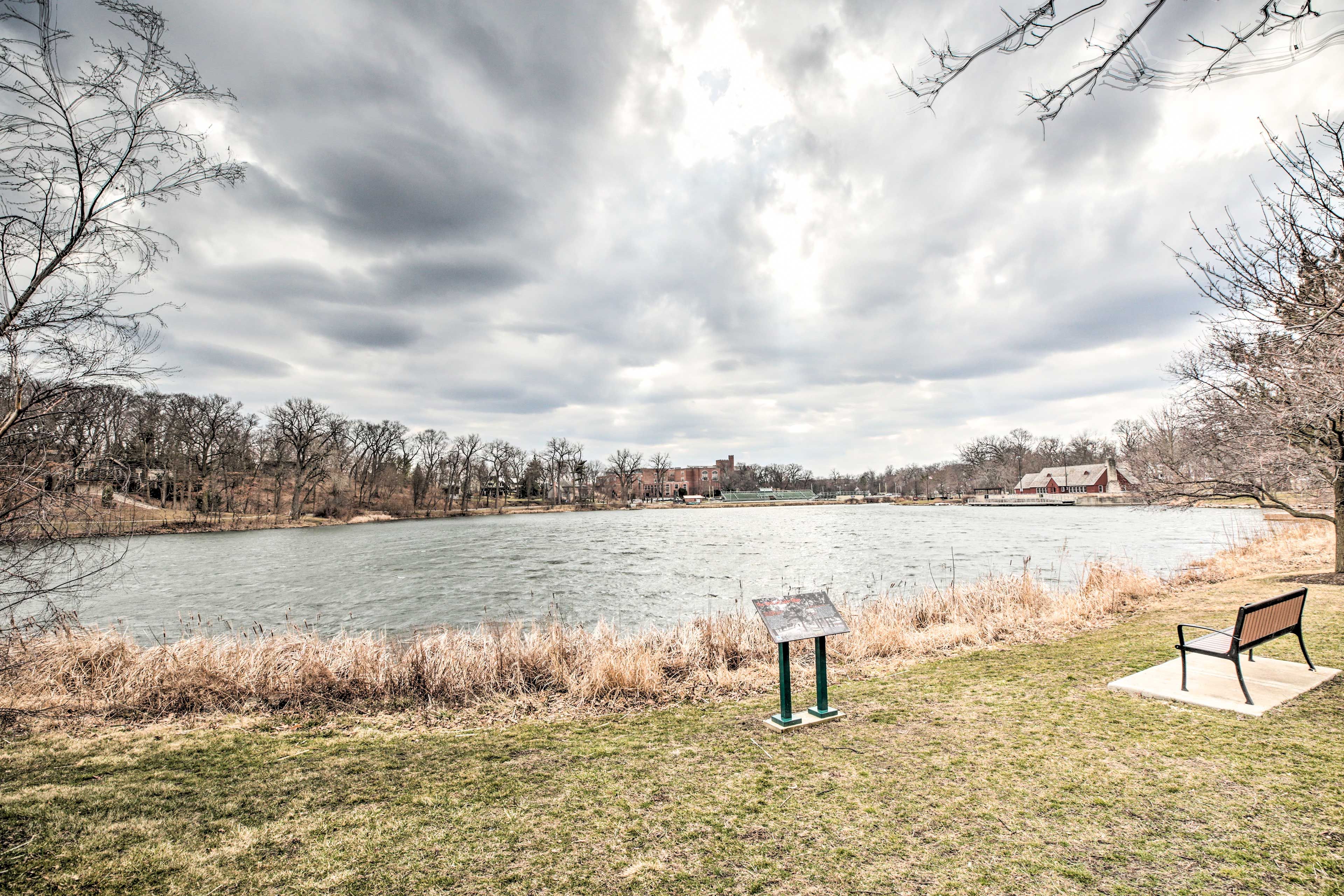 Lake Ellyn
