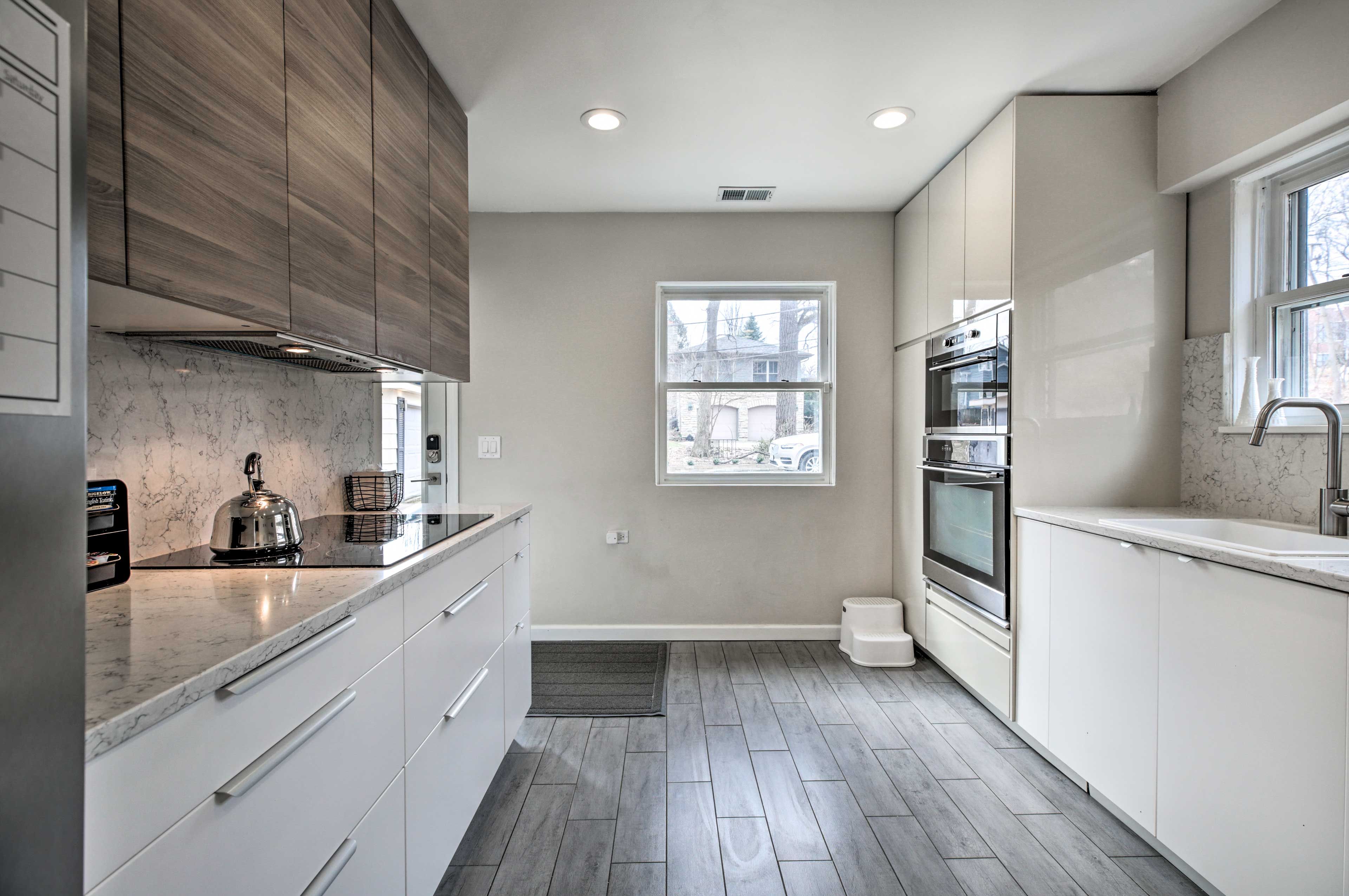 Kitchen | Main Floor | Fully Equipped