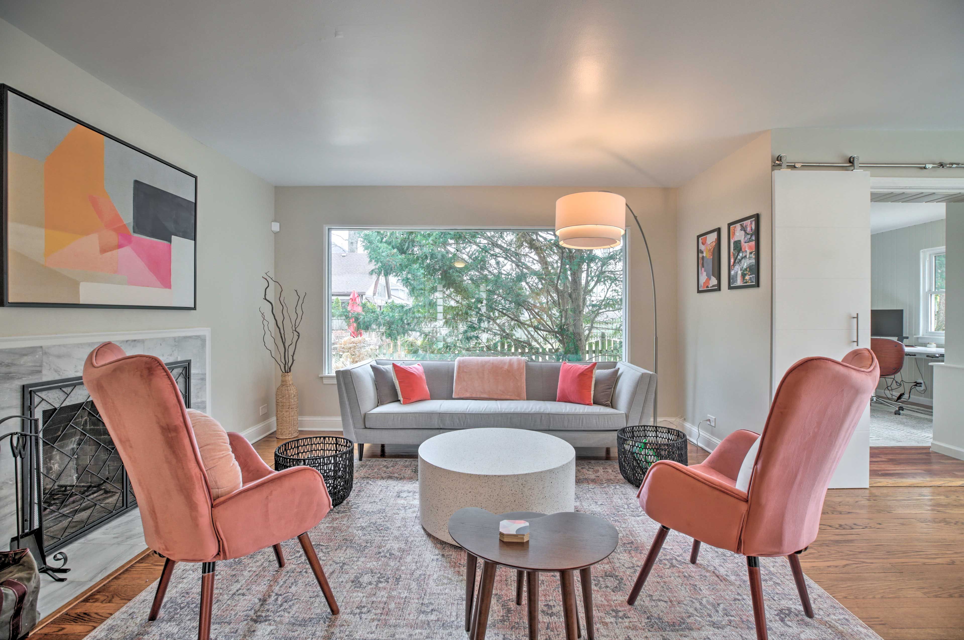 Glen Ellyn Vacation Rental | 2-Story Home | 4BR | 4BA | 3,000 Sq Ft