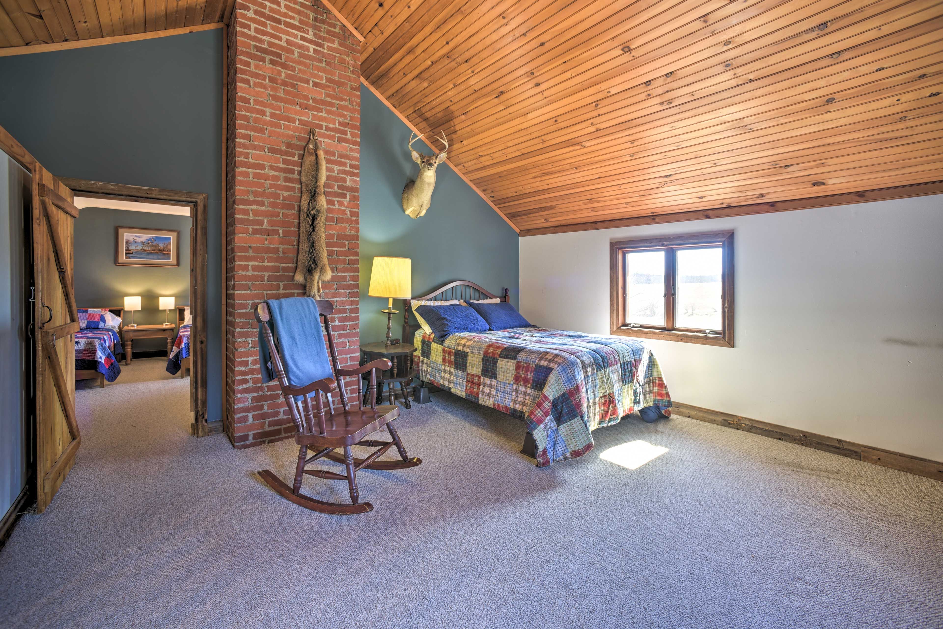 Bedroom 4 | 2nd Floor | Queen Bed