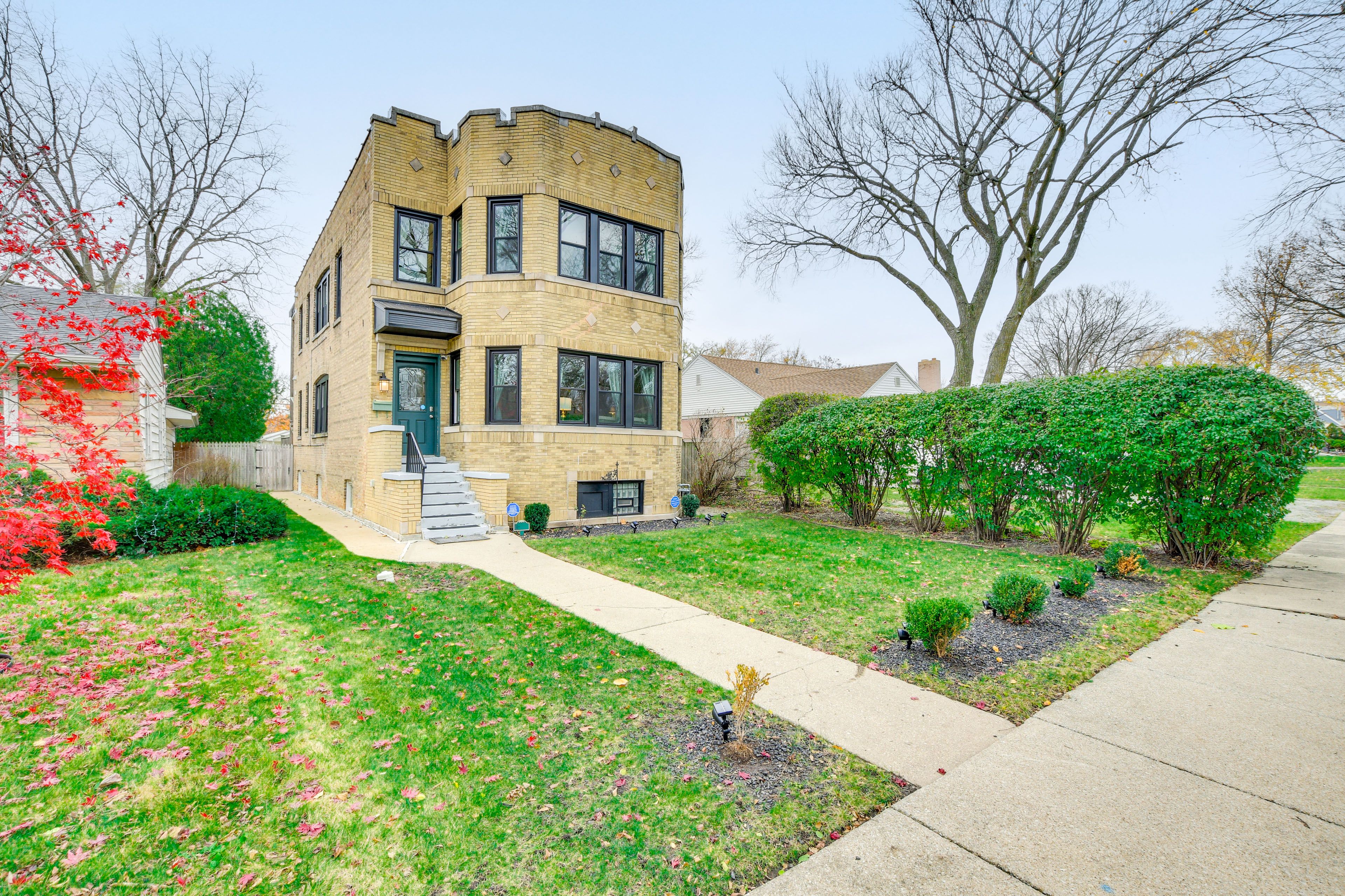 Building Exterior | 1st Floor Unit
