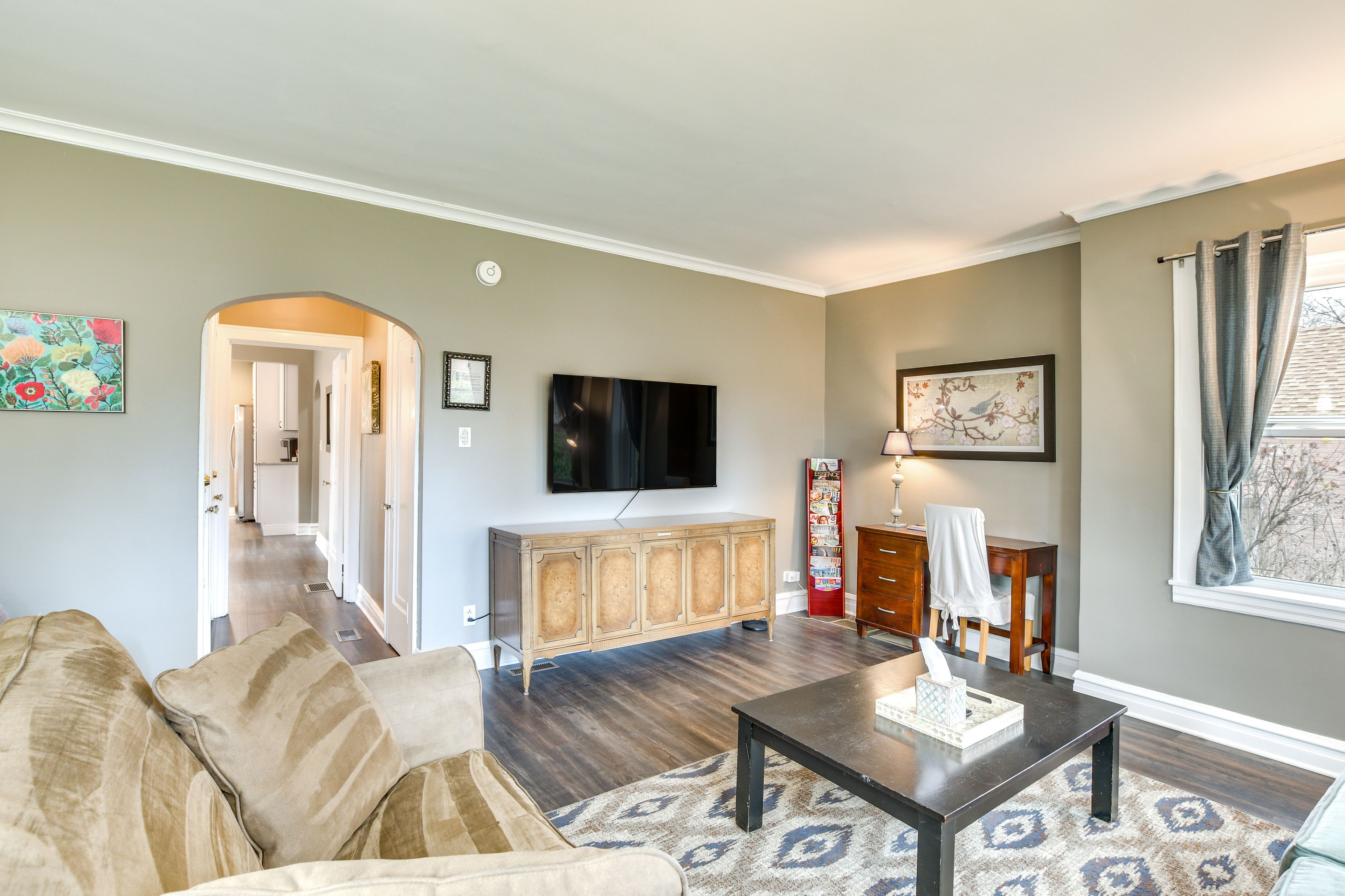 Living Room | Laptop-Friendly Workspace | Free WiFi | Twin Sleeper Sofa