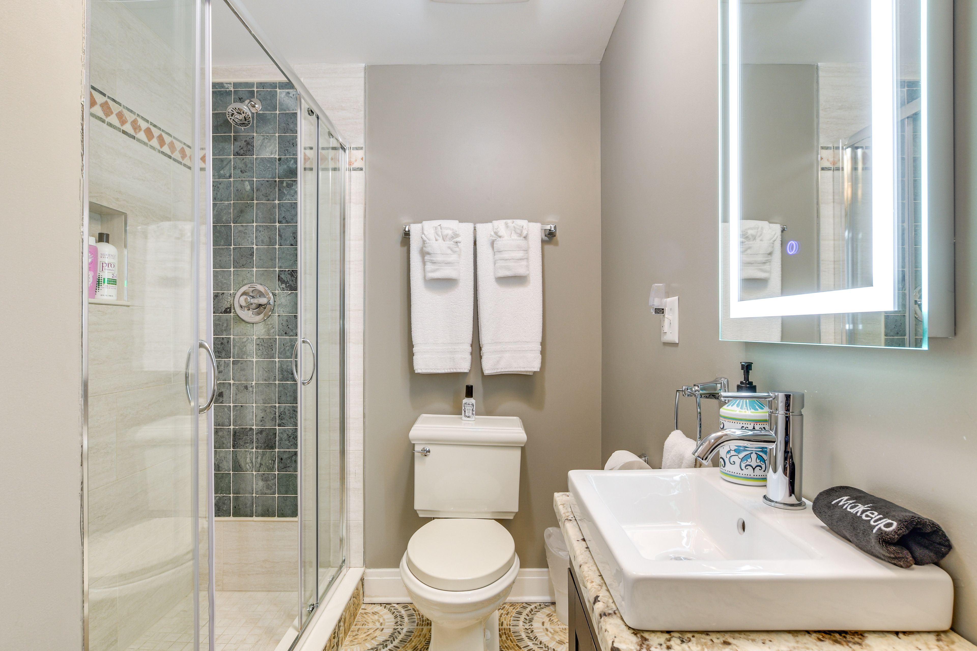 Full Bathroom