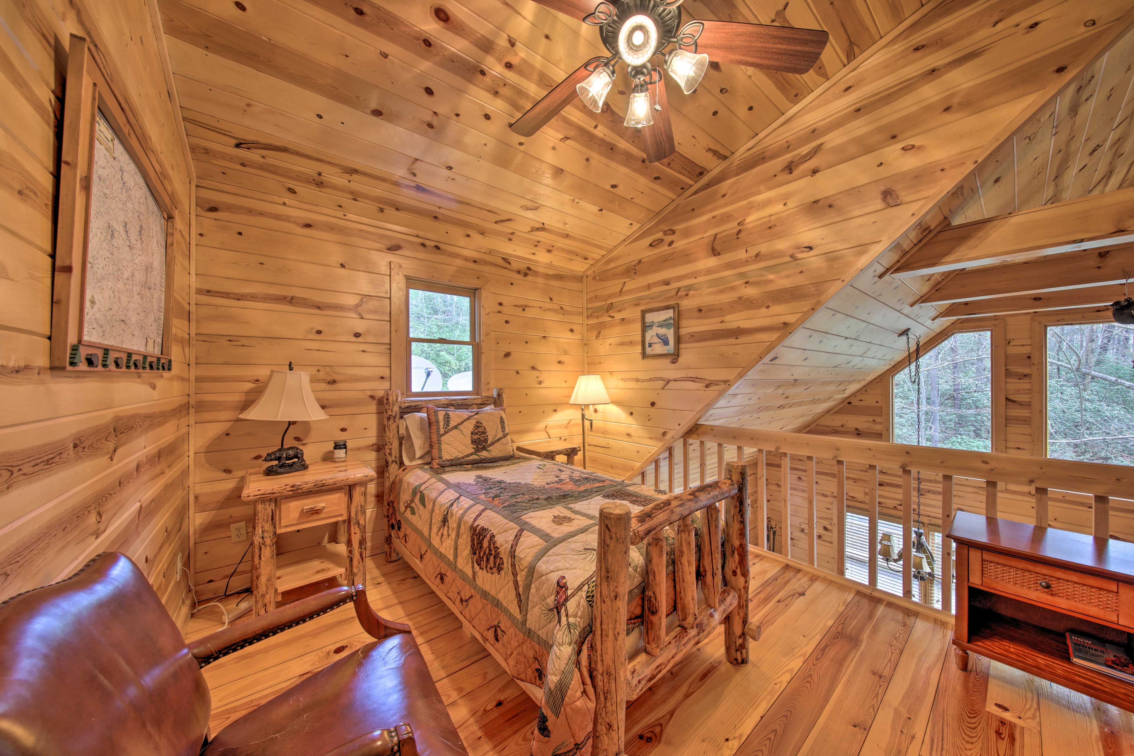 Loft | 3rd Floor | Twin Bed