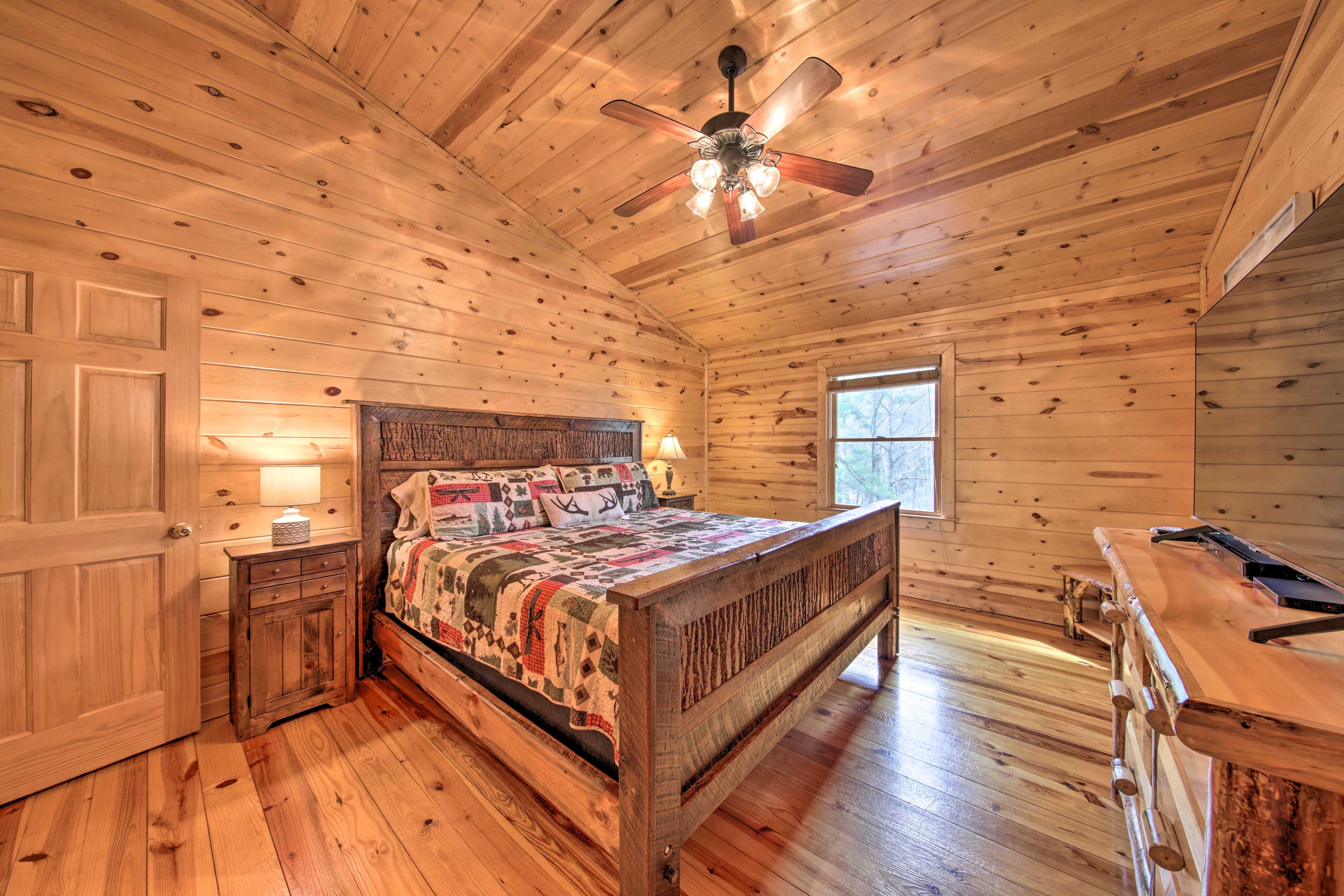 Bedroom 1 | Smart TV | Linens Provided