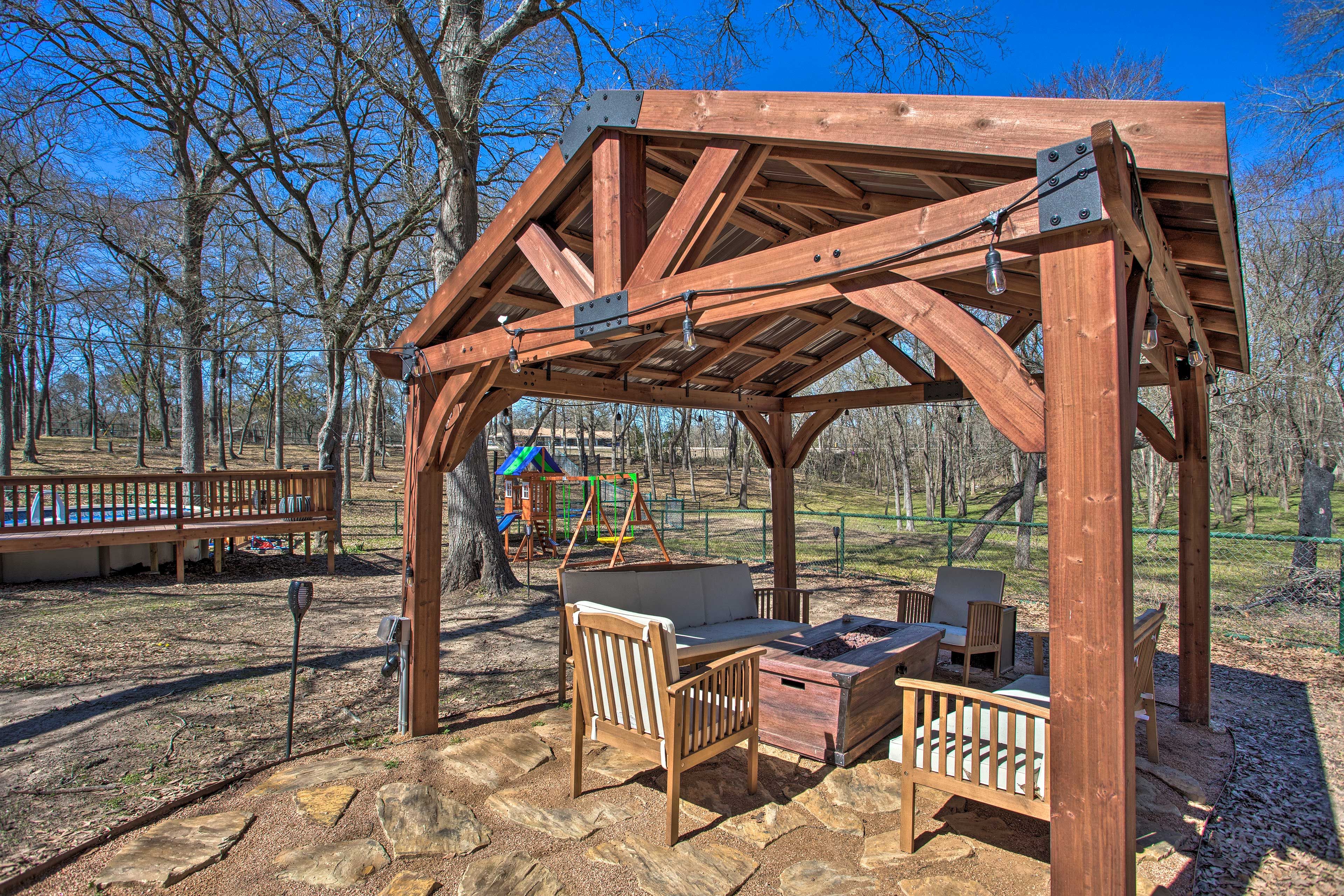 Gazebo w/ Fire Pit