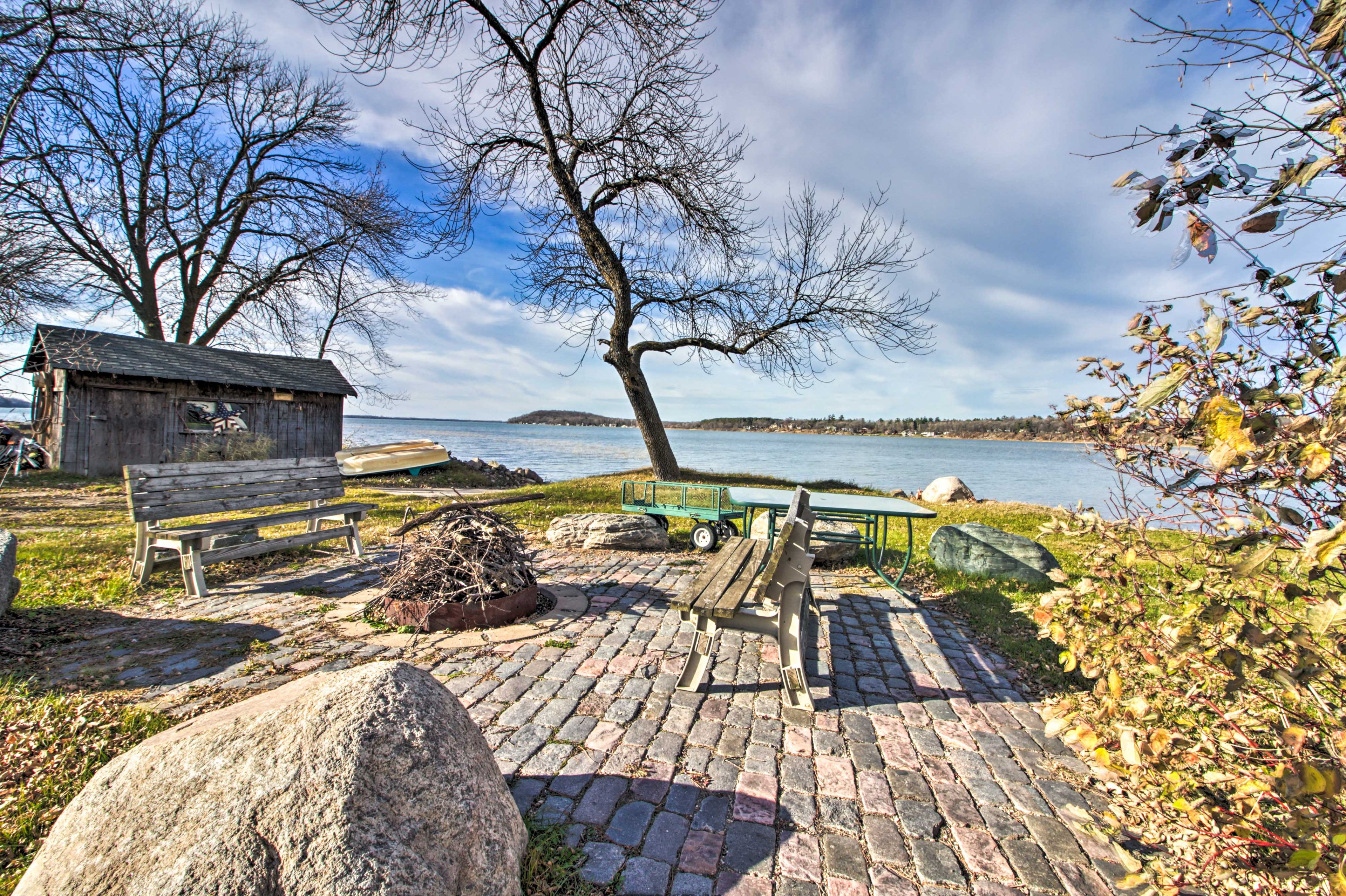 Fire Pit | Lake Access
