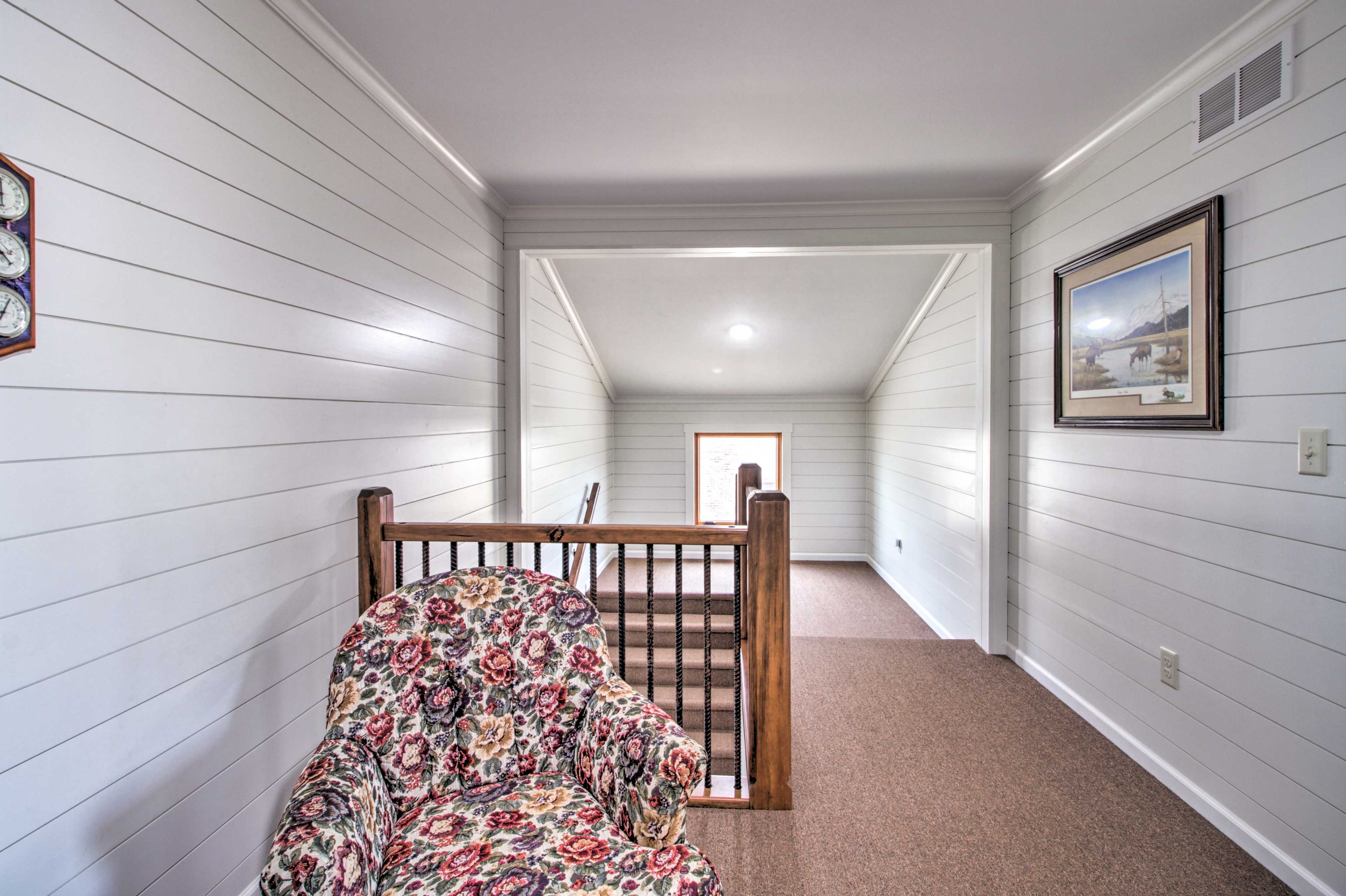 2nd Floor Hallway