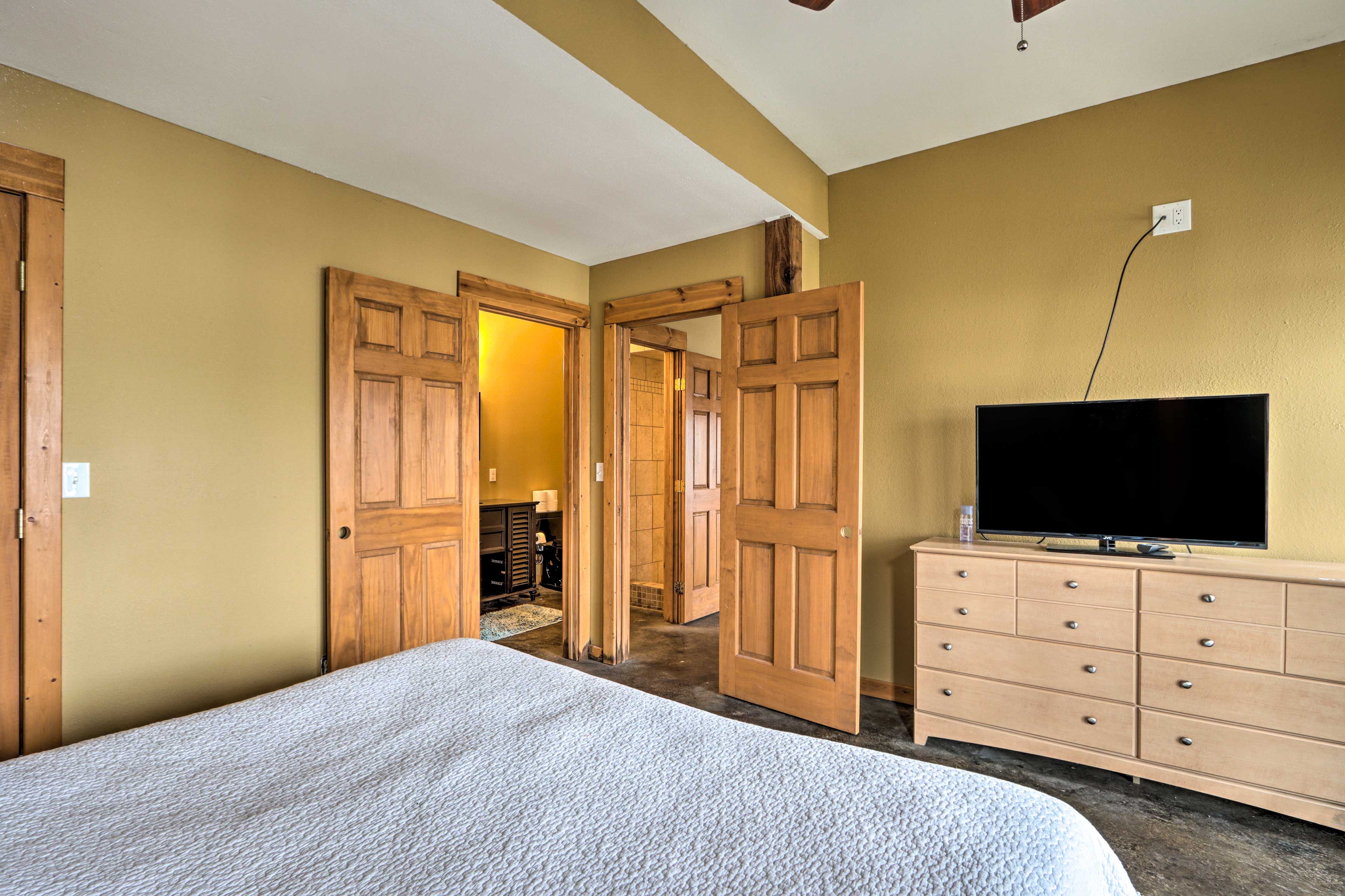 Bedroom 3 | Cable/Satellite TV