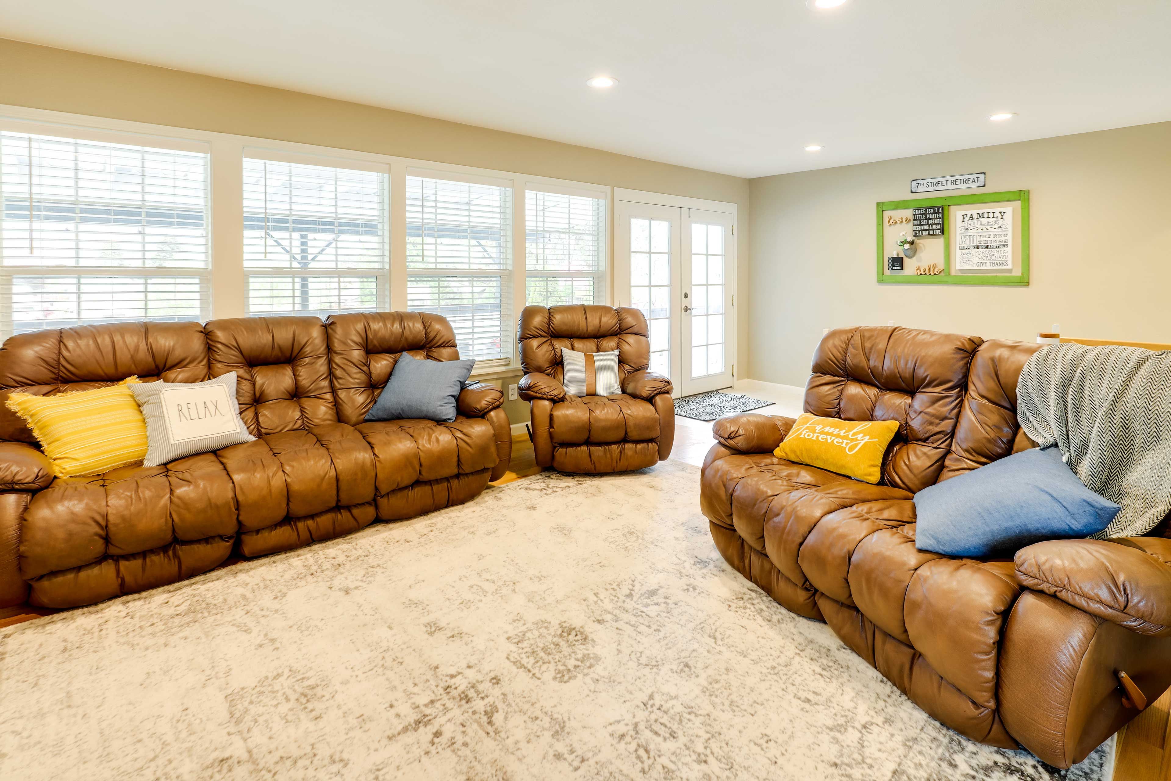 Living Room | Free WiFi