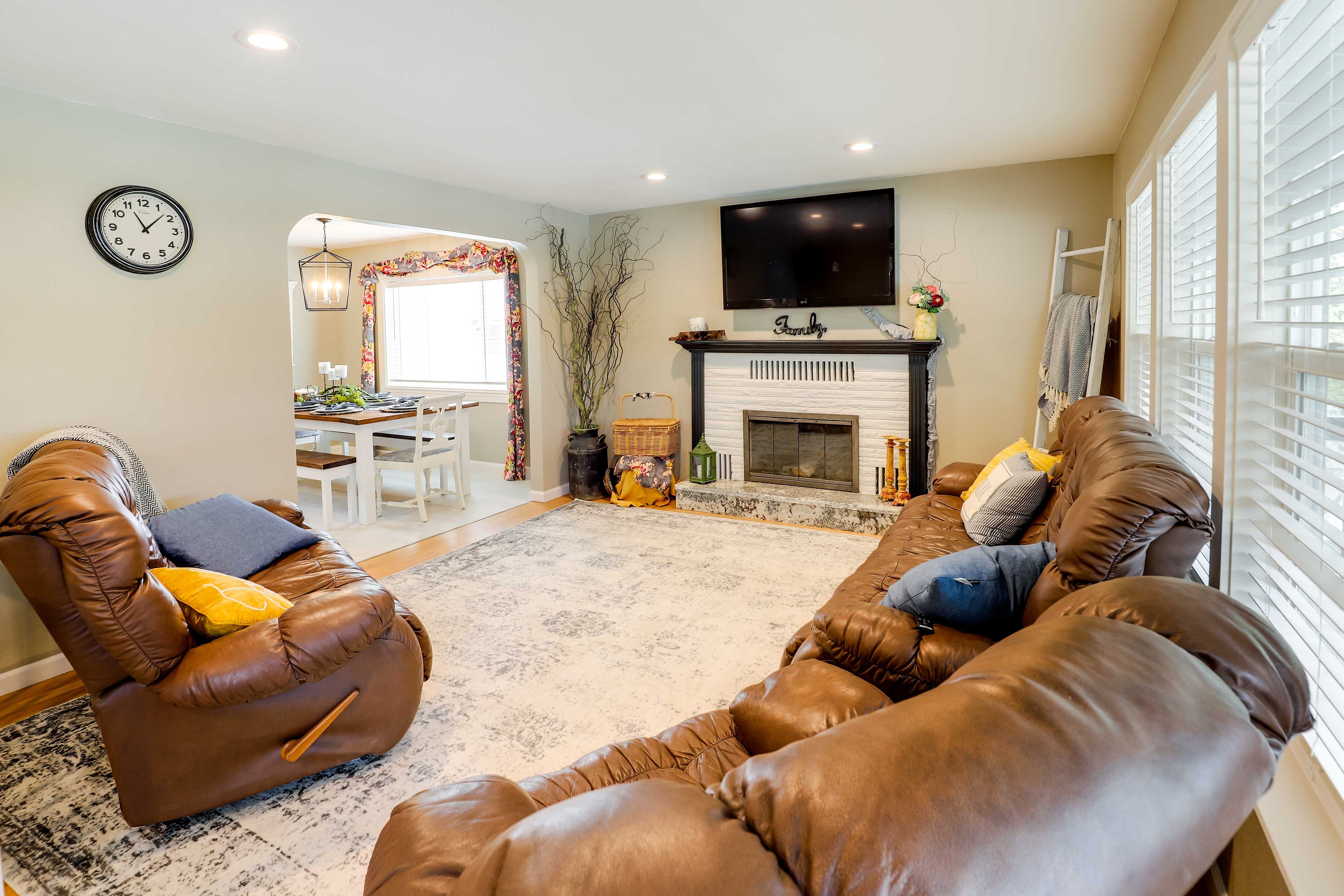 Living Room | Smart TV