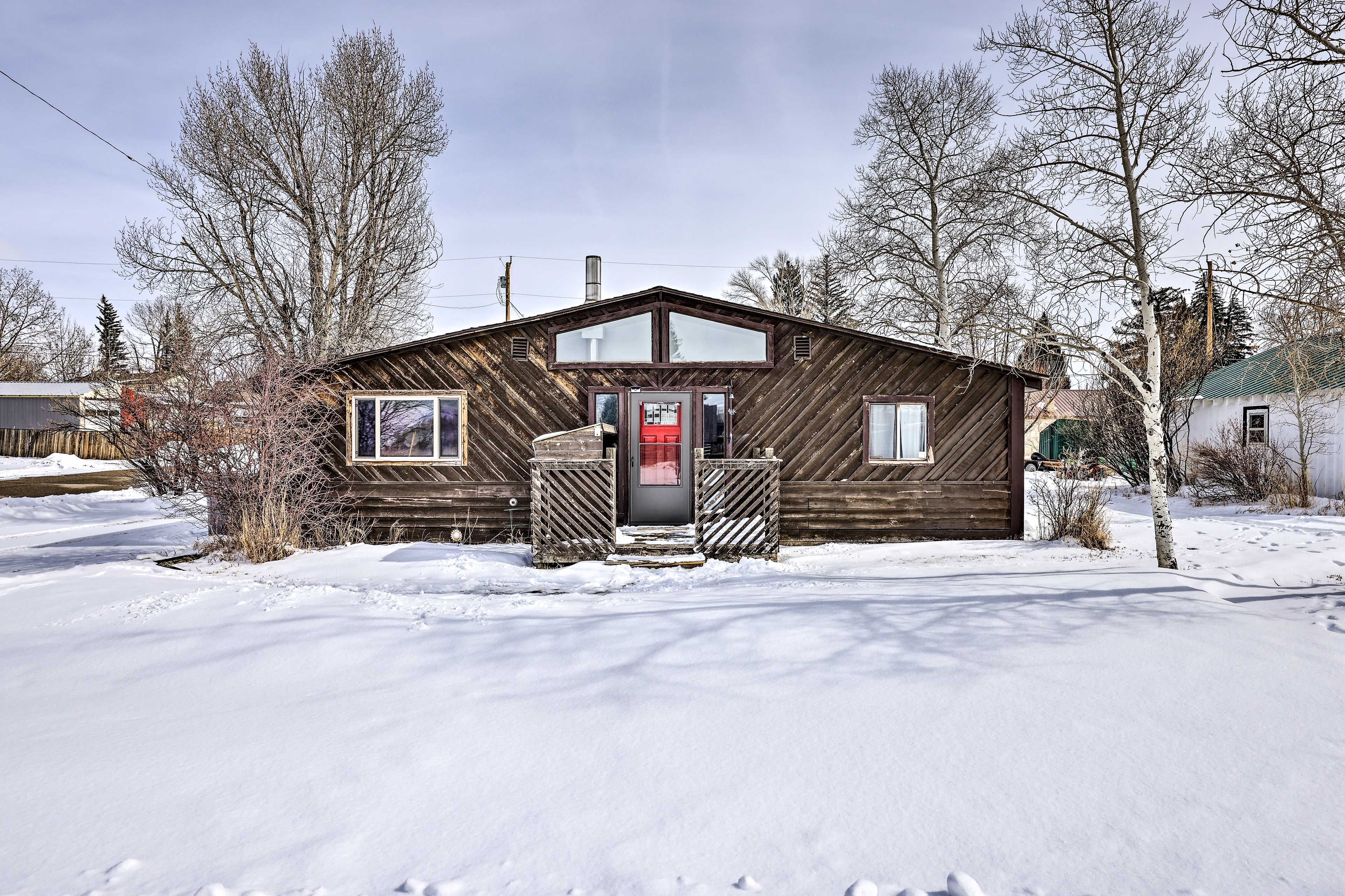 Home Exterior | 2 Steps to Access