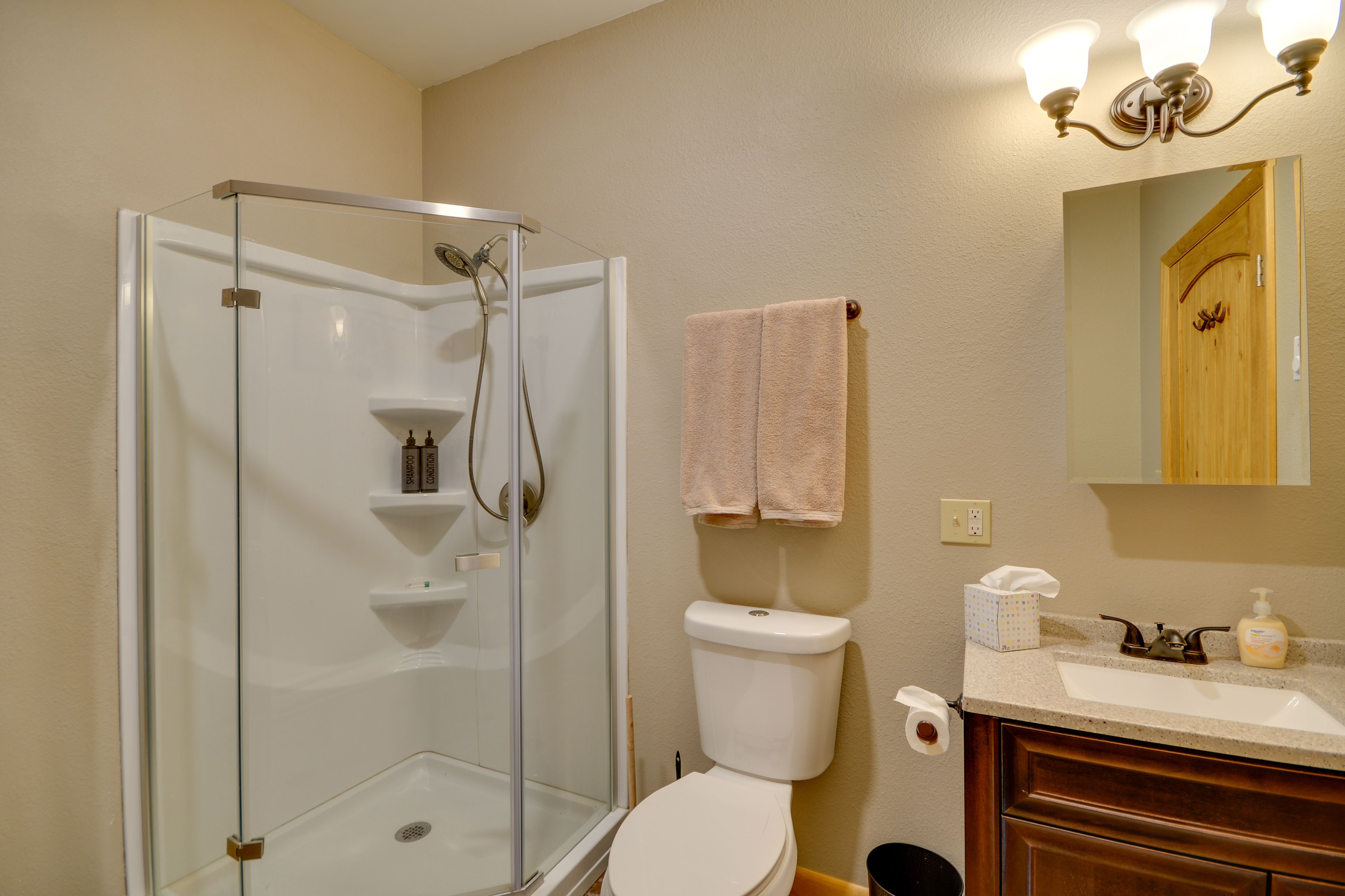 En-Suite Bathroom | Linens & Towels | Washer & Dryer