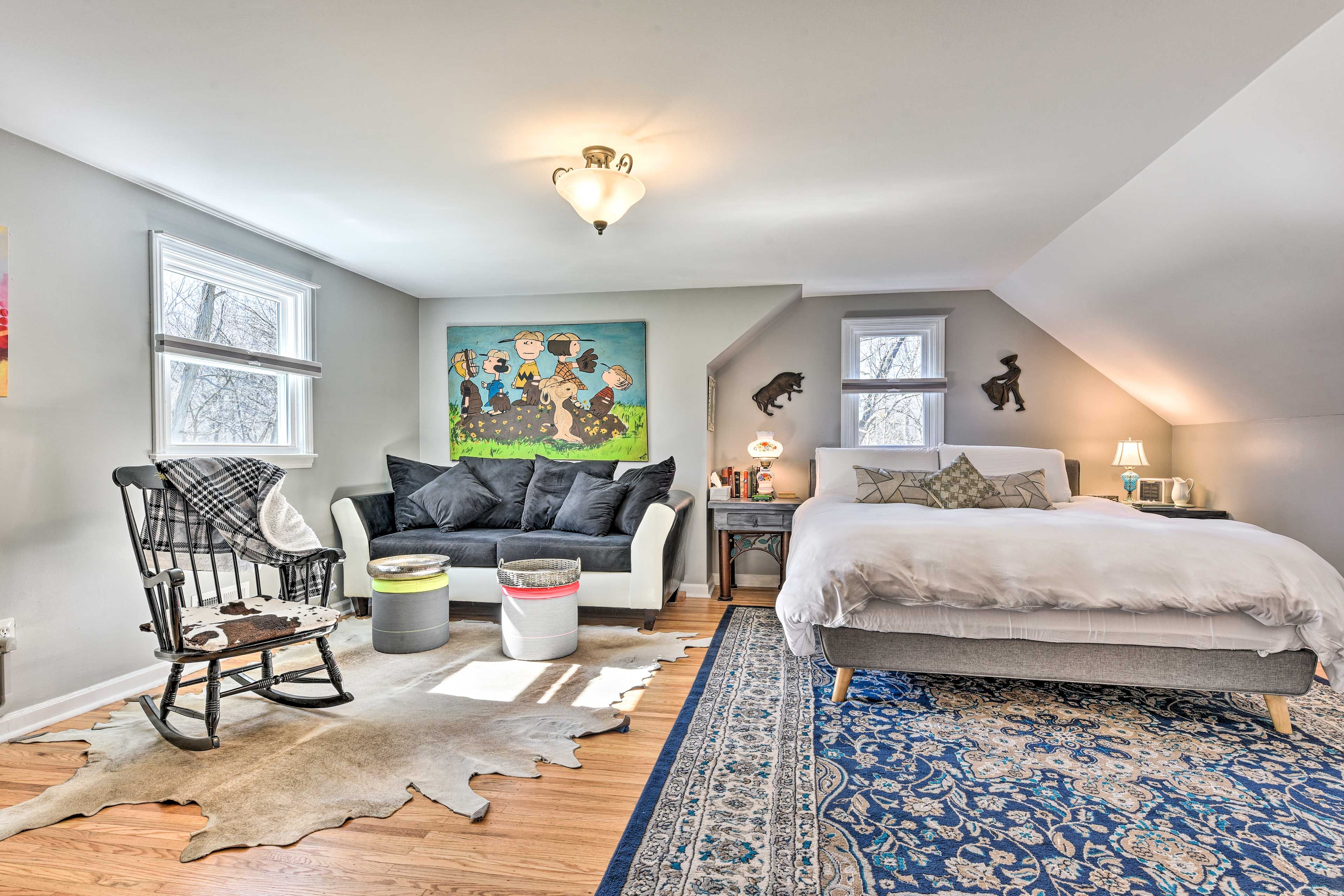 Pittsford Vacation Rental | 1BR | 1BA | 800 Sq Ft | Steps Required For Access
