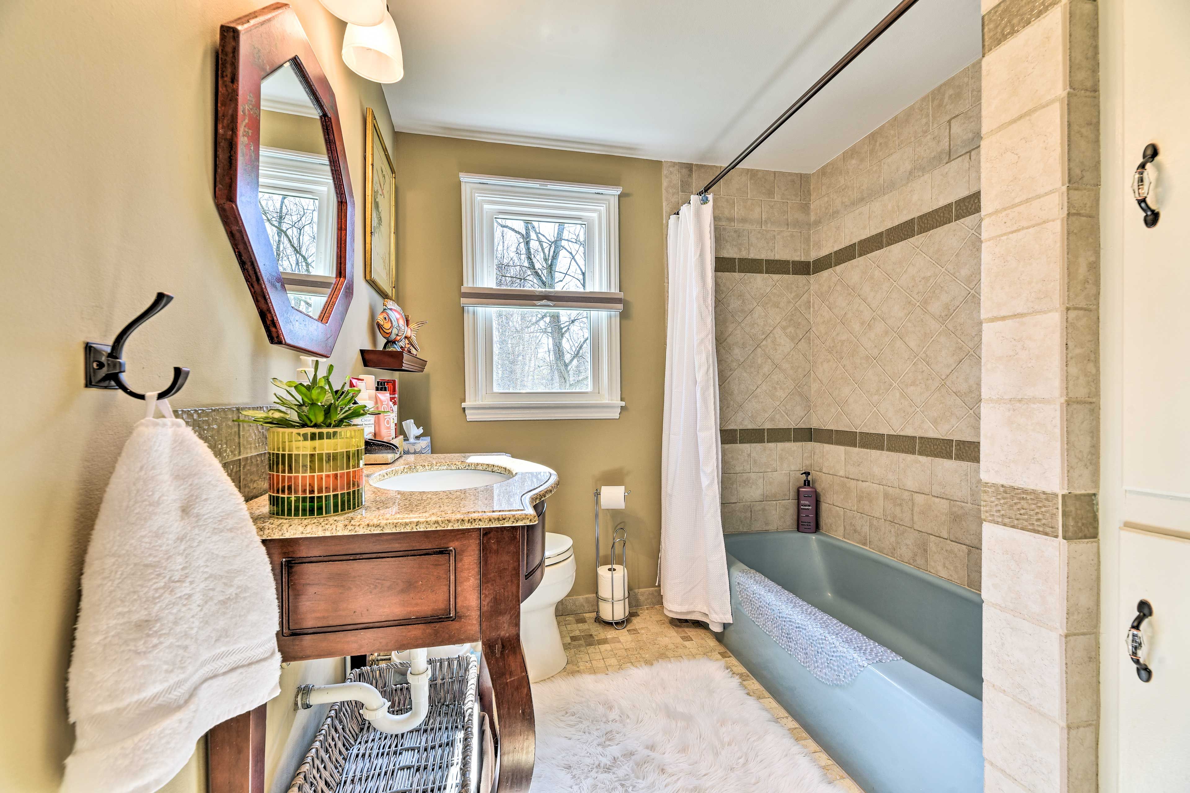 Bathroom | Towels Provided