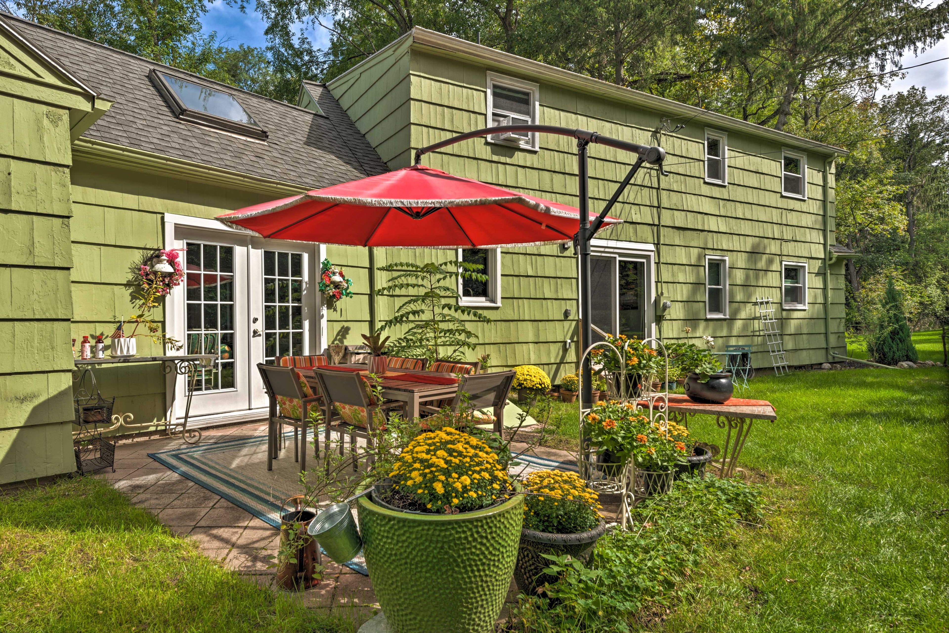 Exterior Space | Shared