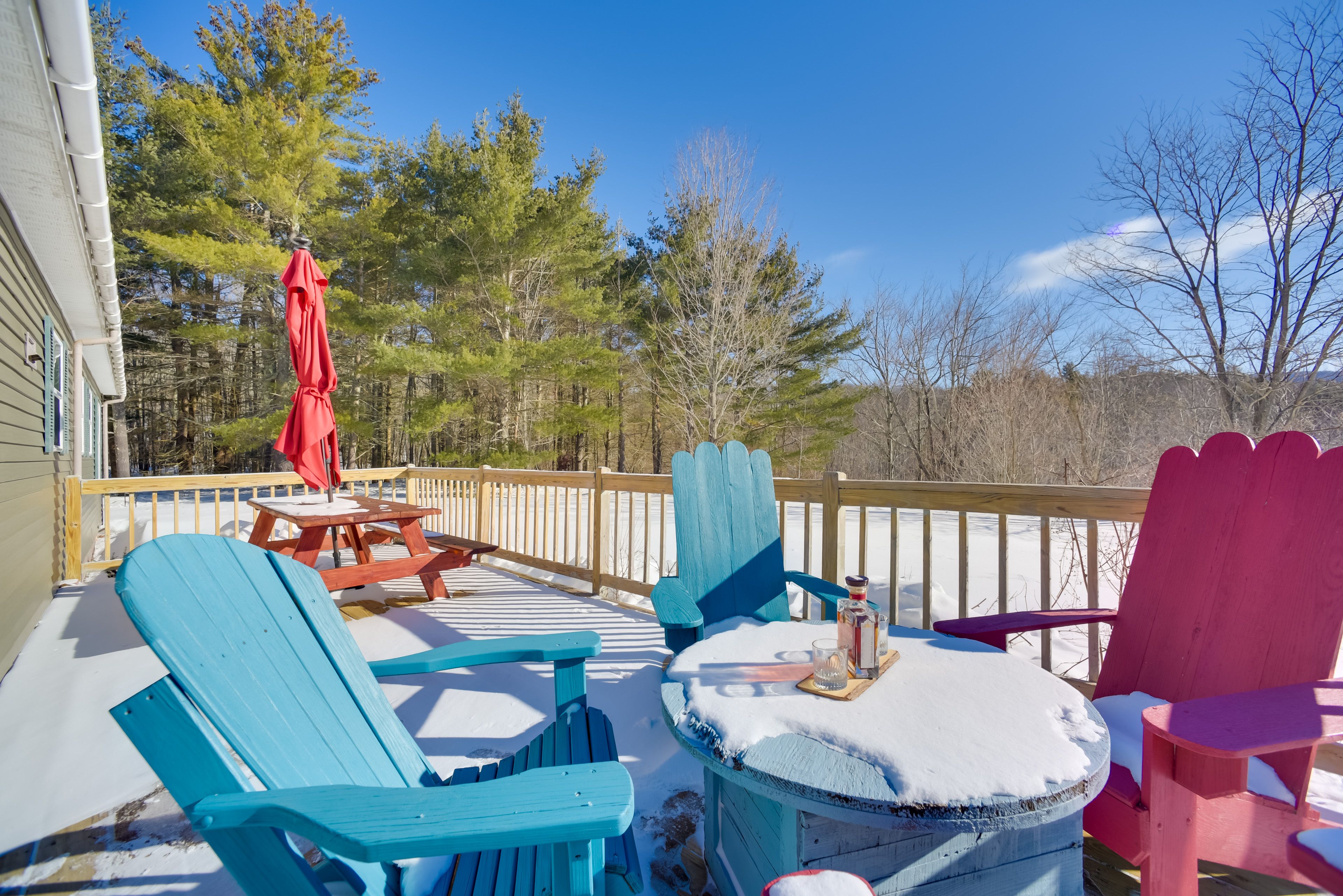 Jewett Vacation Rental | 3BR | 2BA | 1,150 Sq Ft | Stairs Required