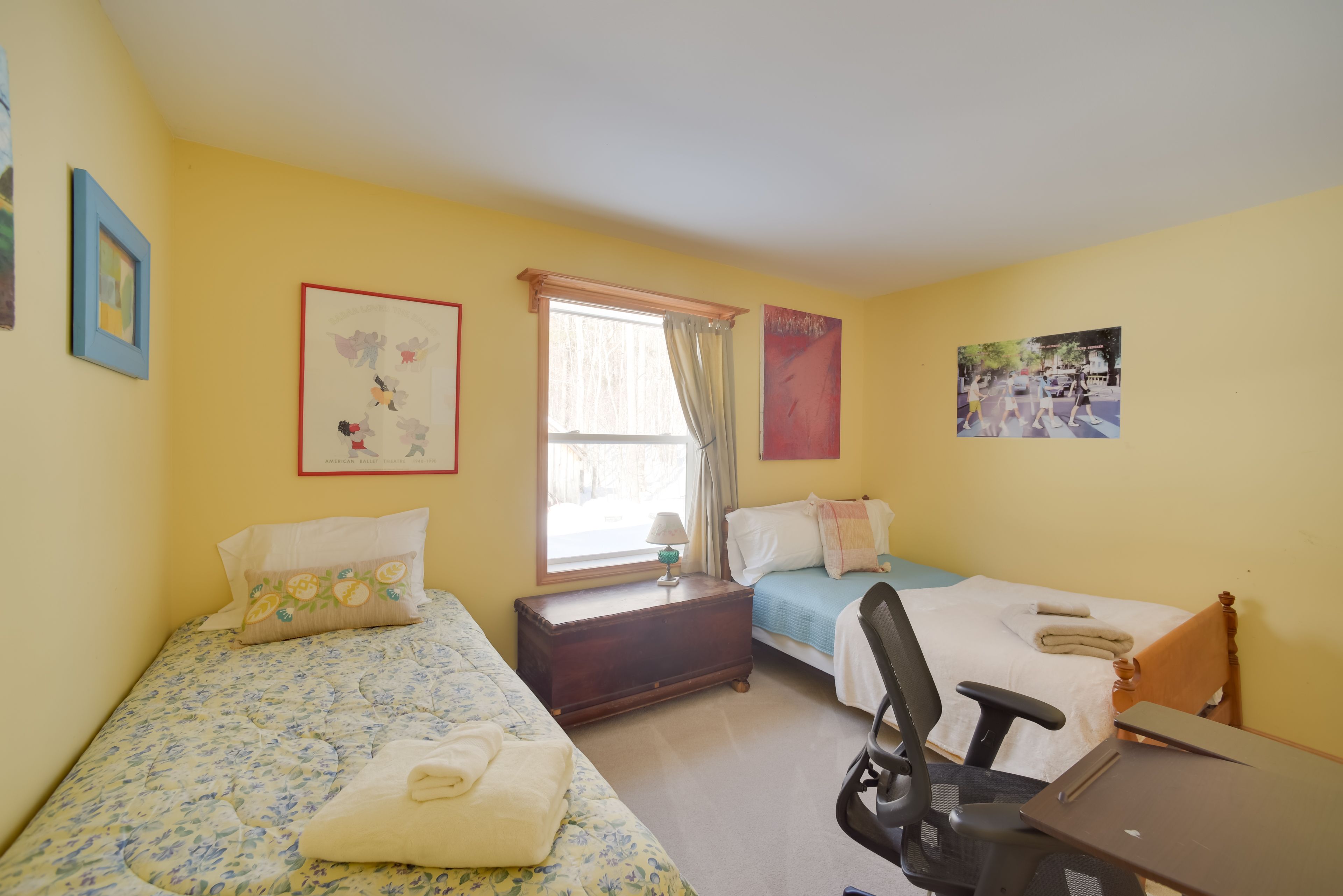 Bedroom 3 | Twin Bed | Full Bed