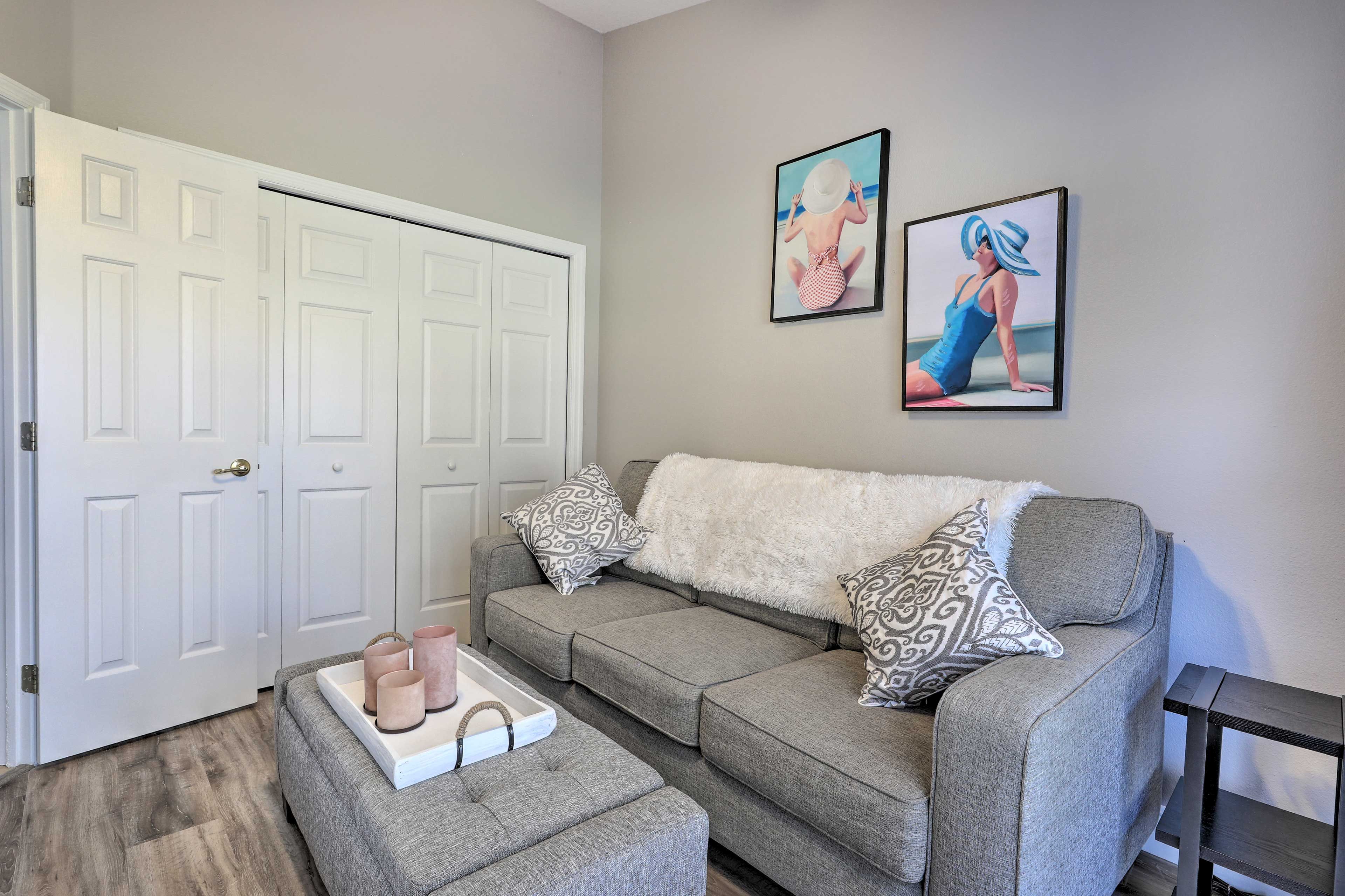 Bonus Room | Sleeper Sofa