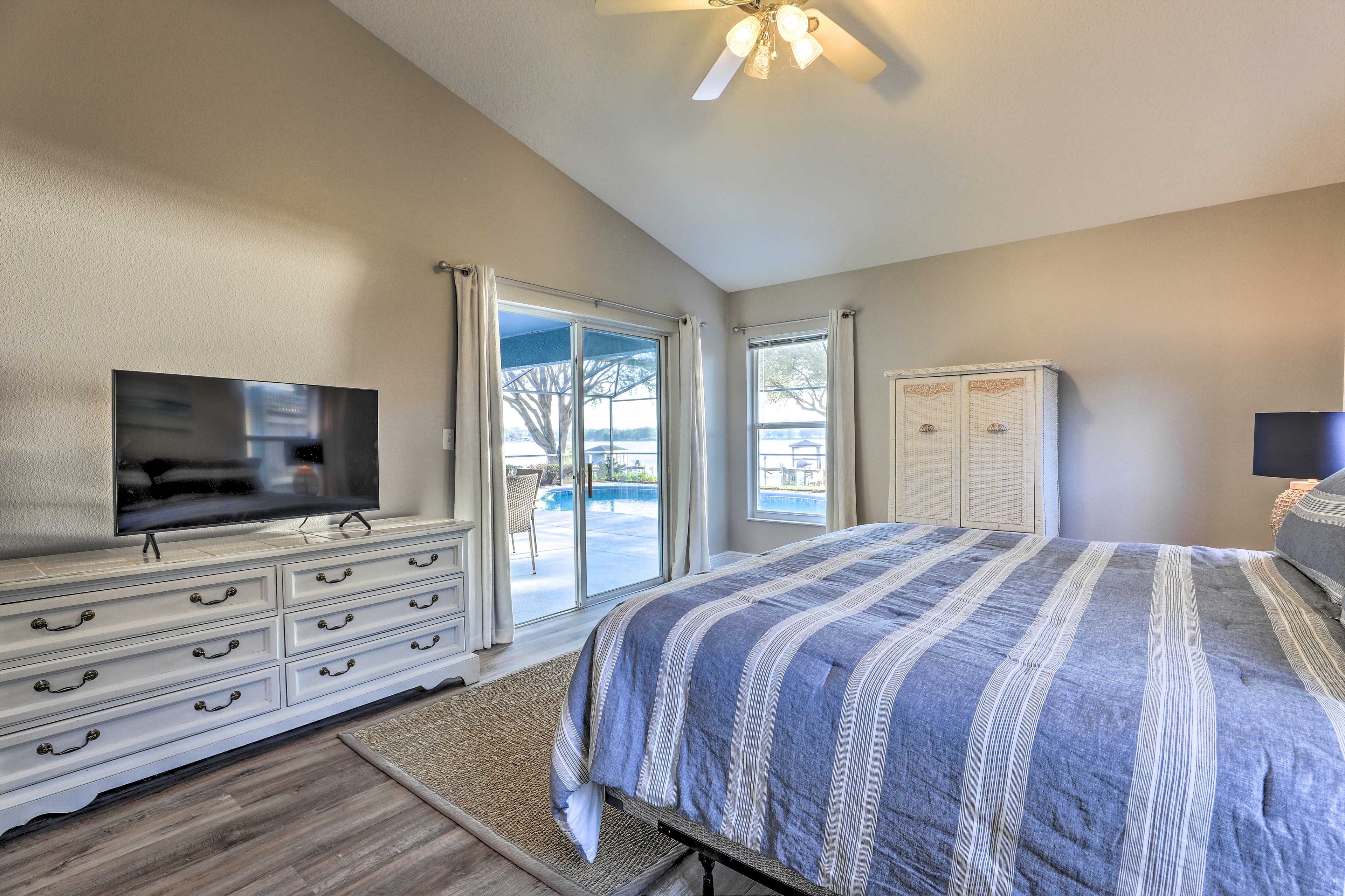 Bedroom 1 | Linens Provided