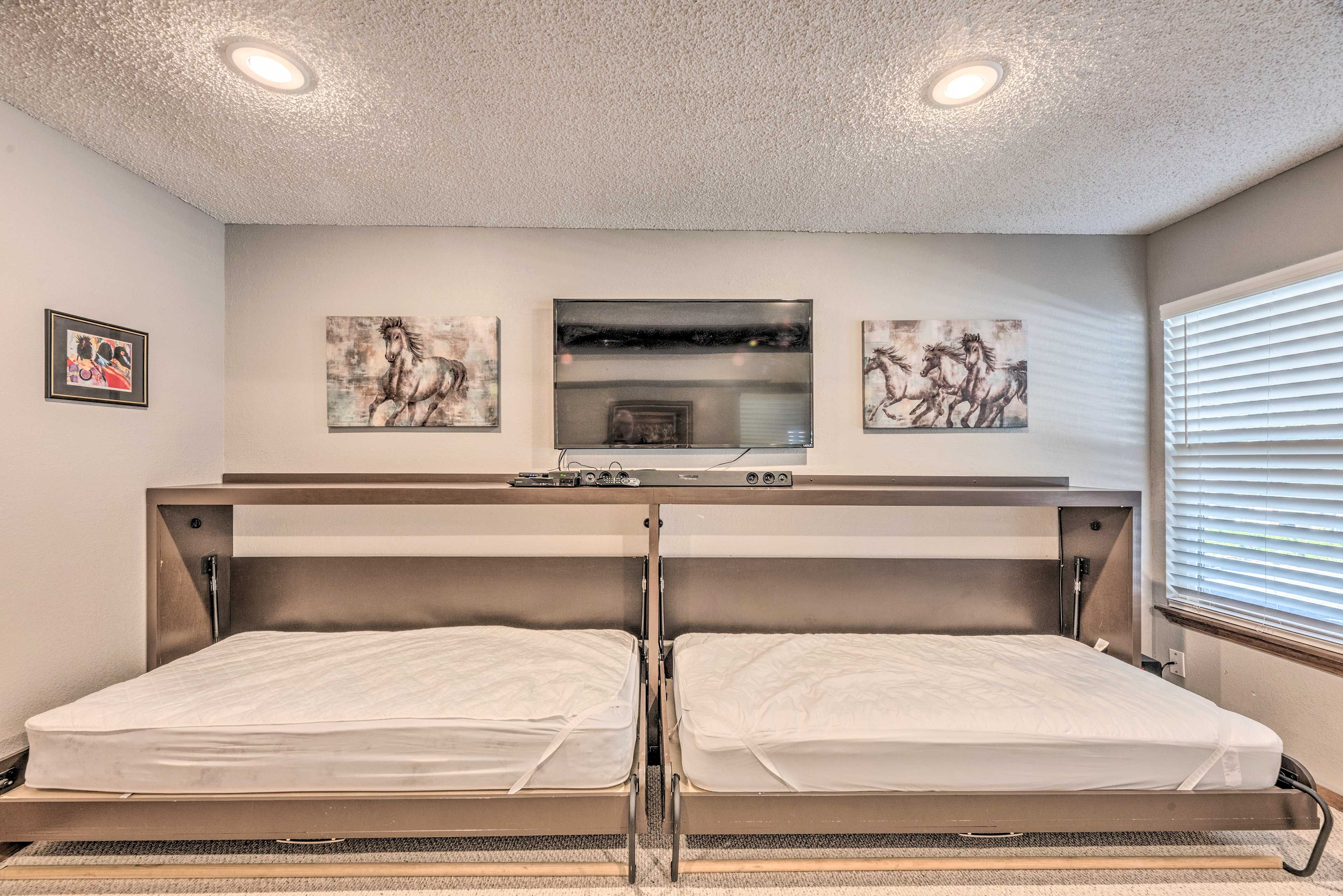 Bedroom 4 | 2 Twin Murphy Beds