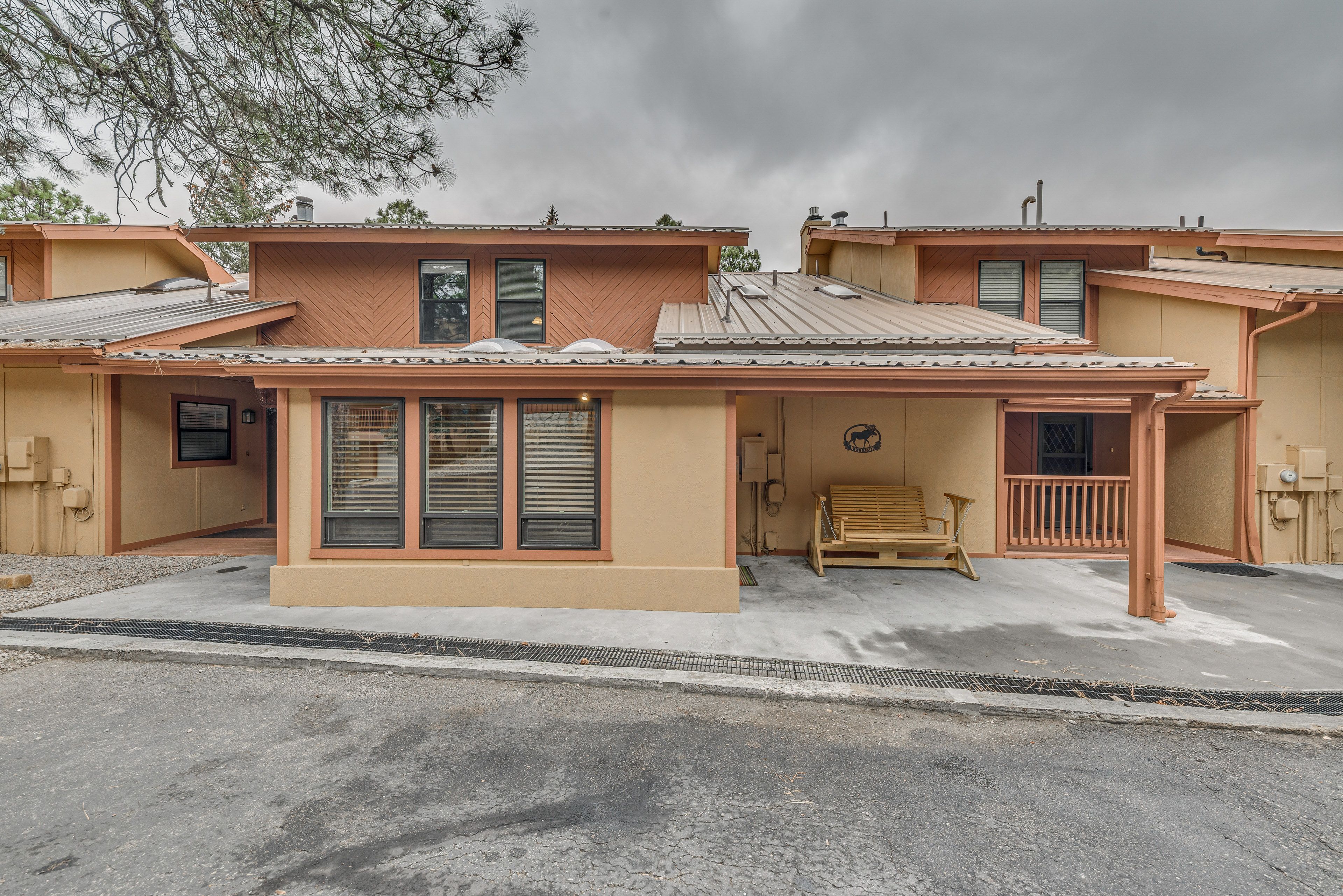 Condo Exterior | Off-Street Parking (3 Vehicles)