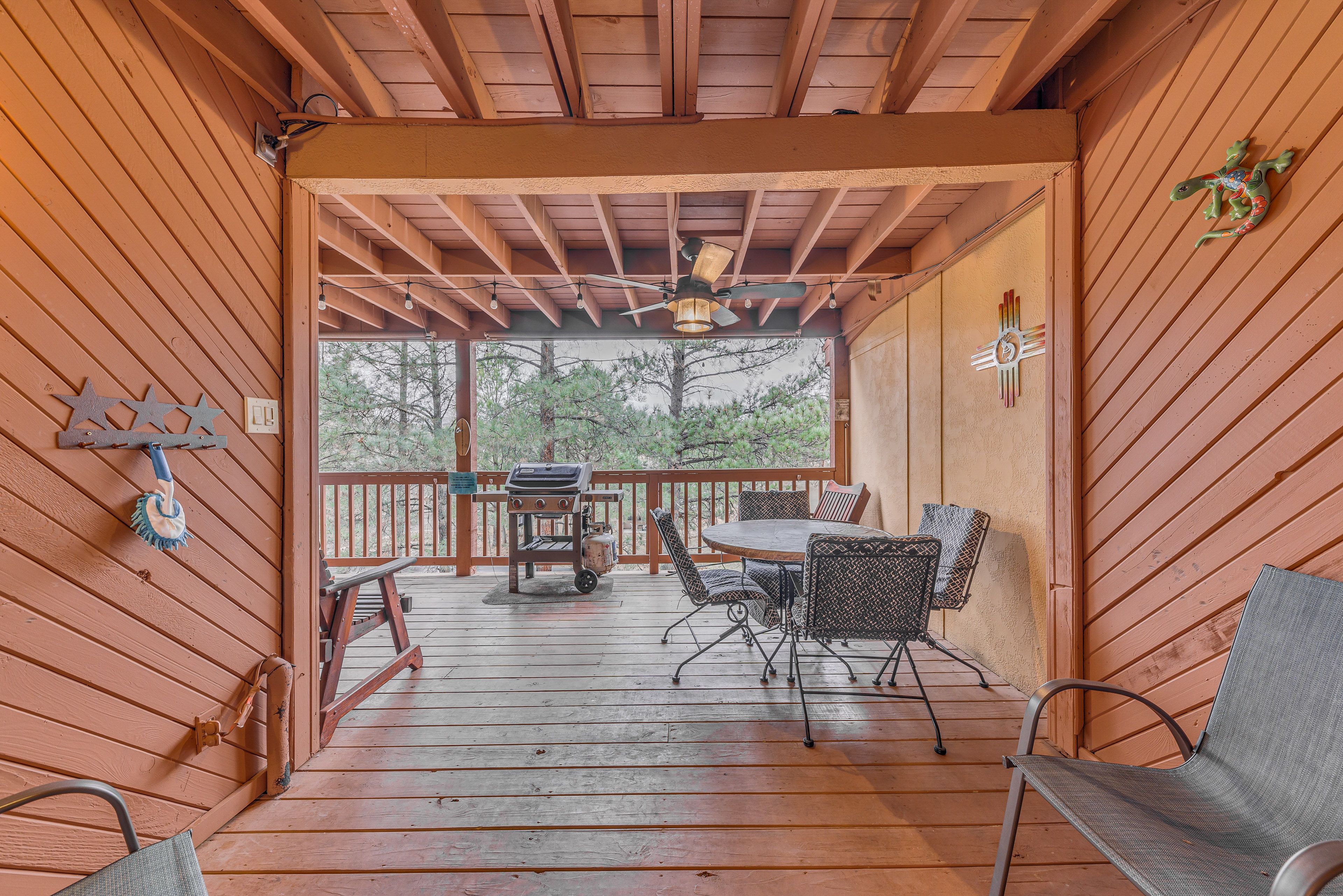 Deck | Hot Tub | Gas Grill