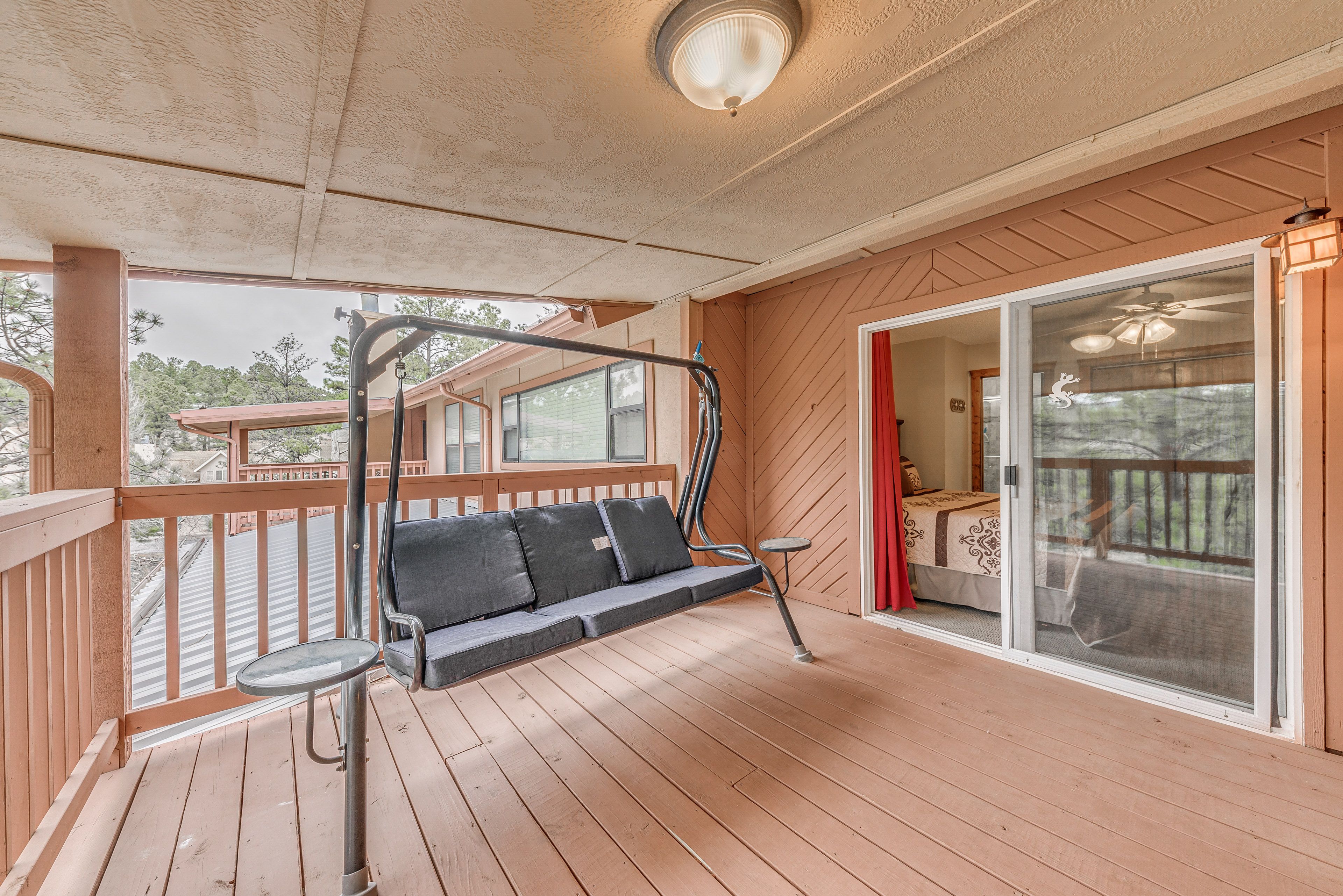 Balcony | Swinging Bench