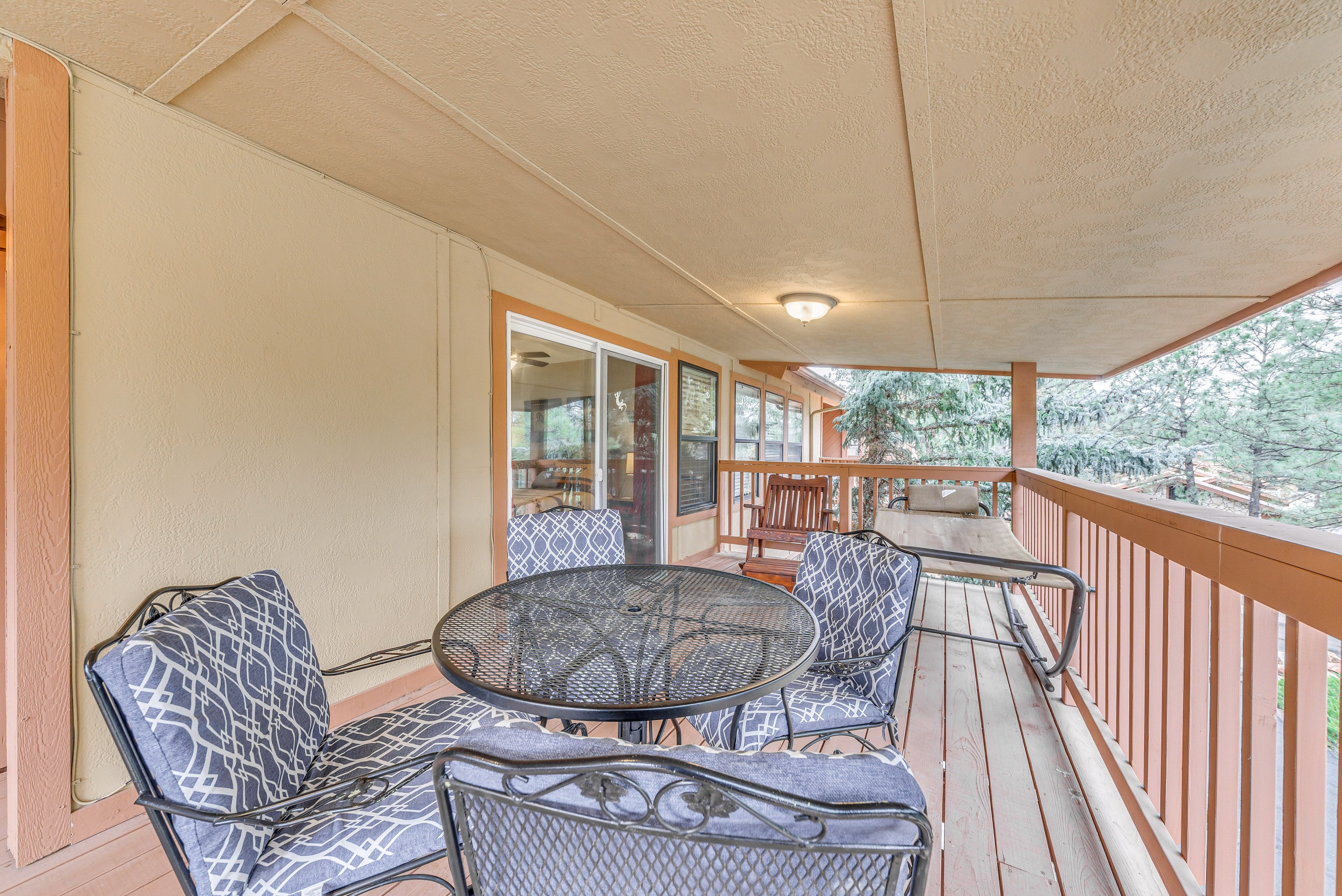 Balcony | Hammock | Outdoor Dining Area