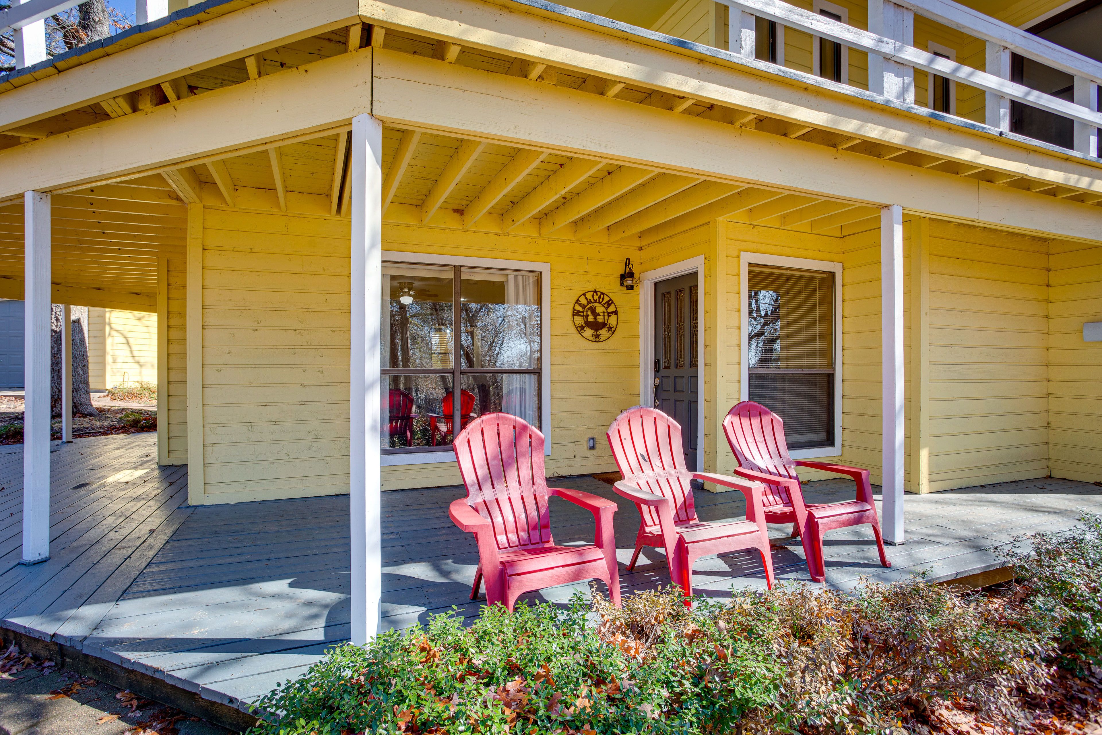 Lower Patio | Gas Grill