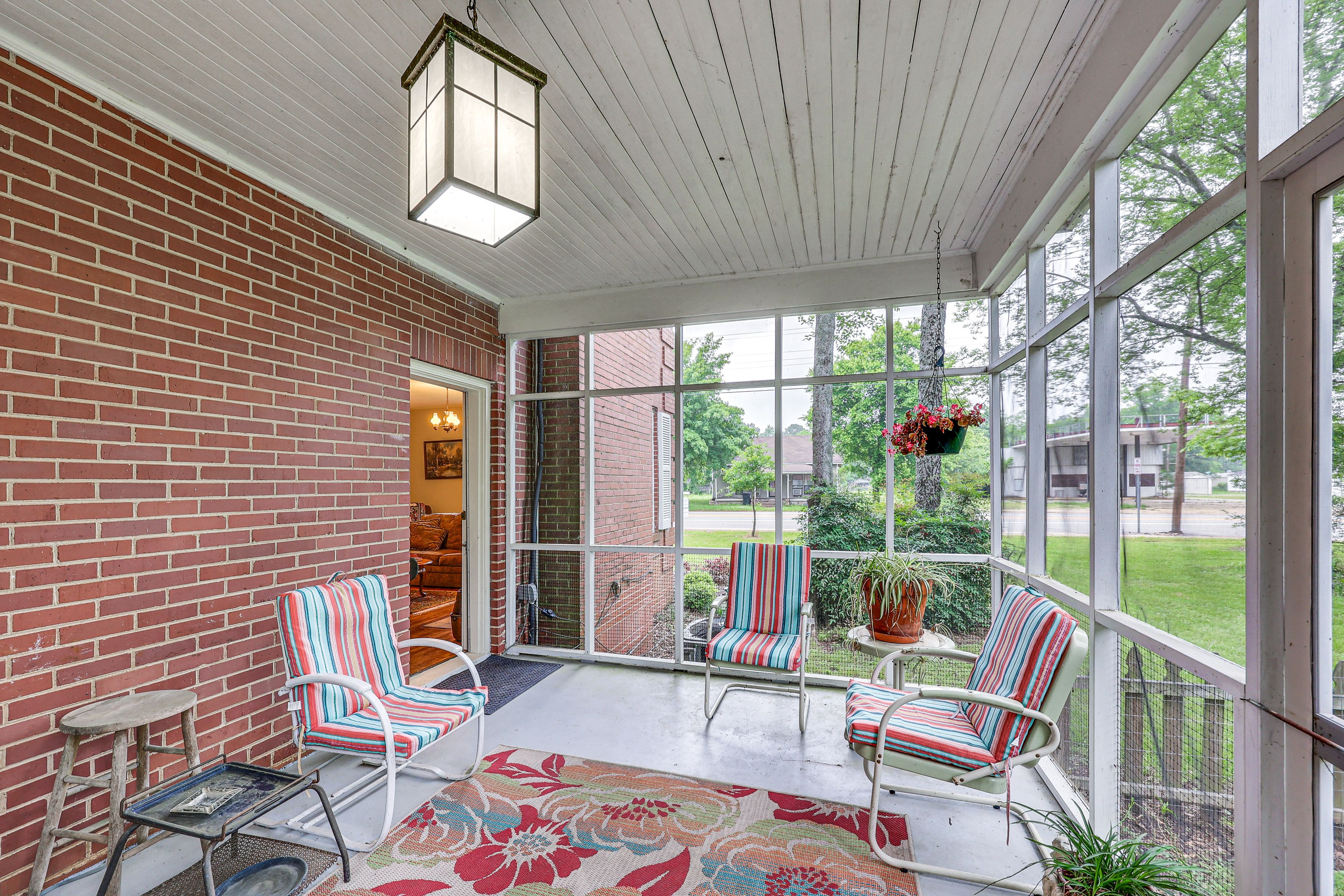 Private Screened-In Porch