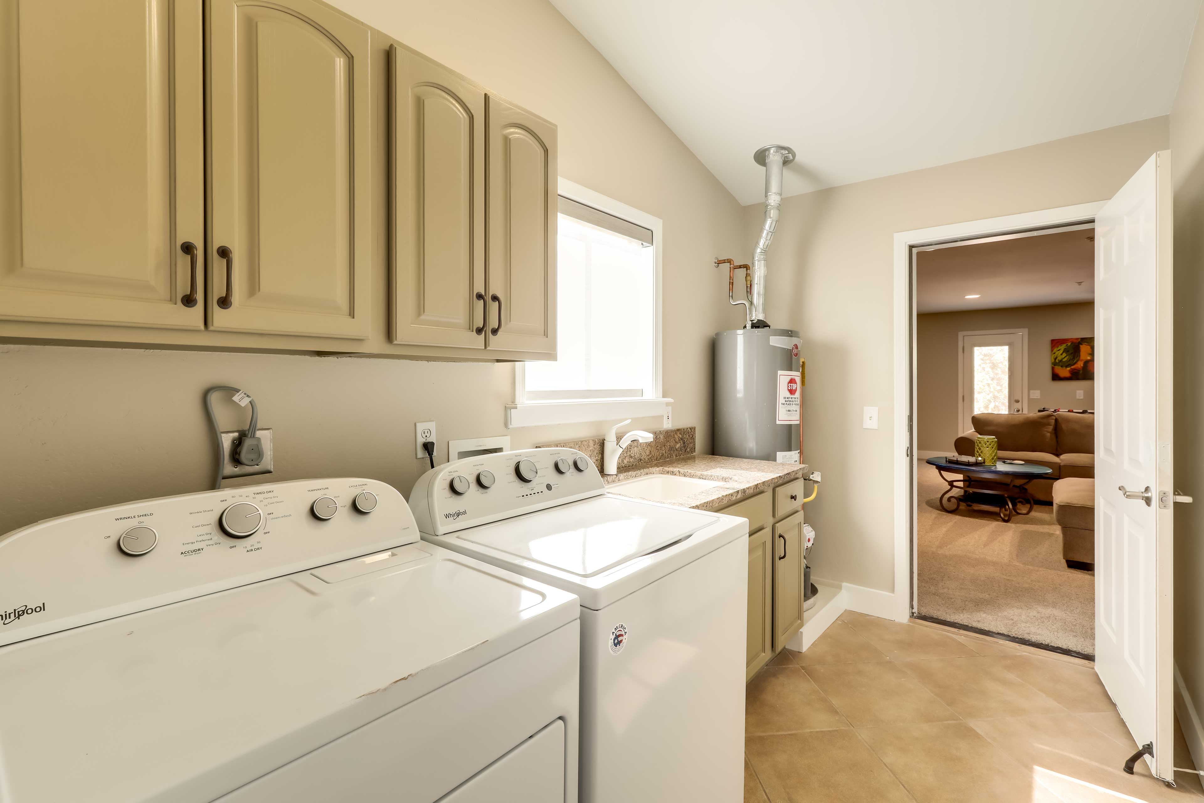 Laundry Room | Washer/Dryer