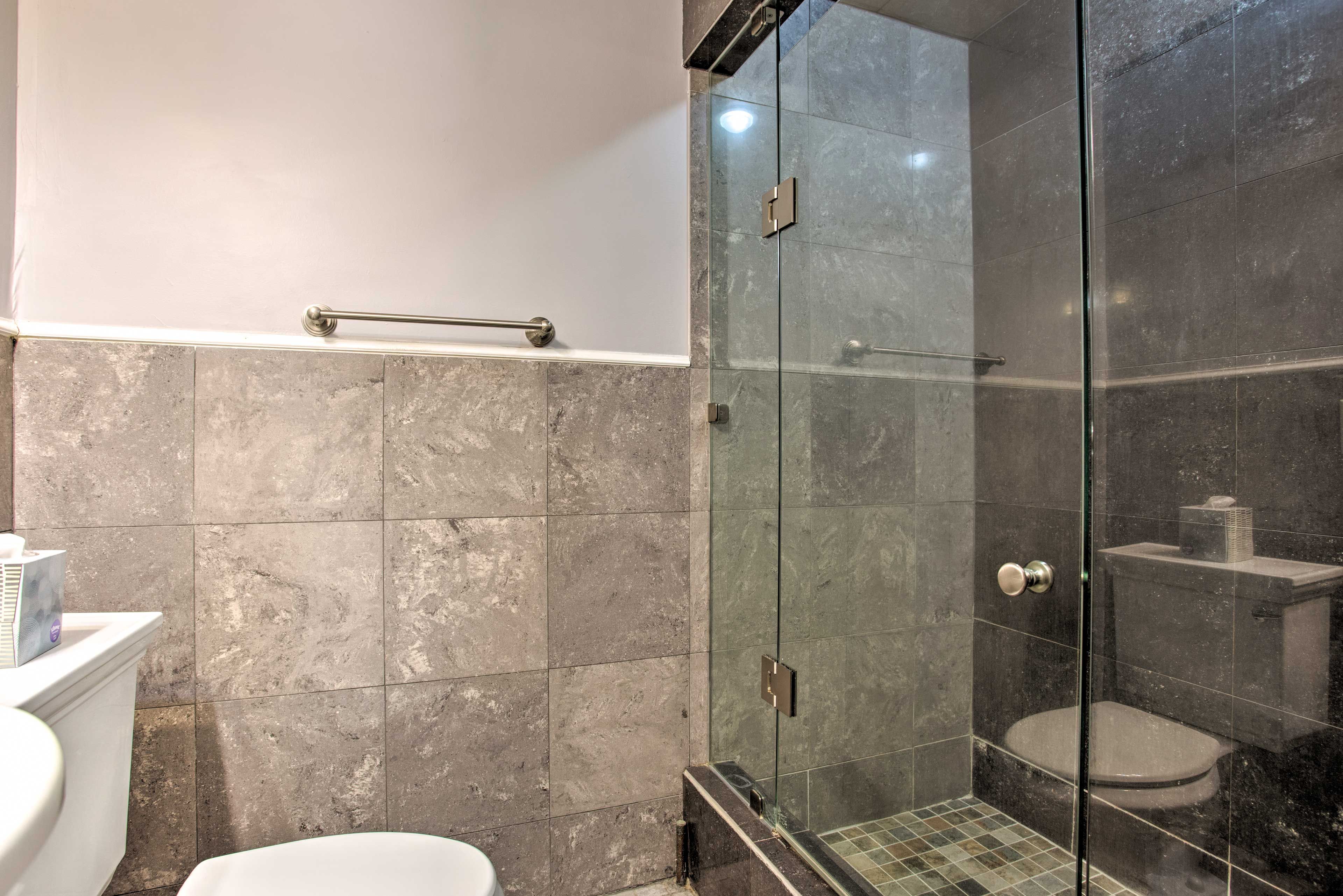 Full Bathroom