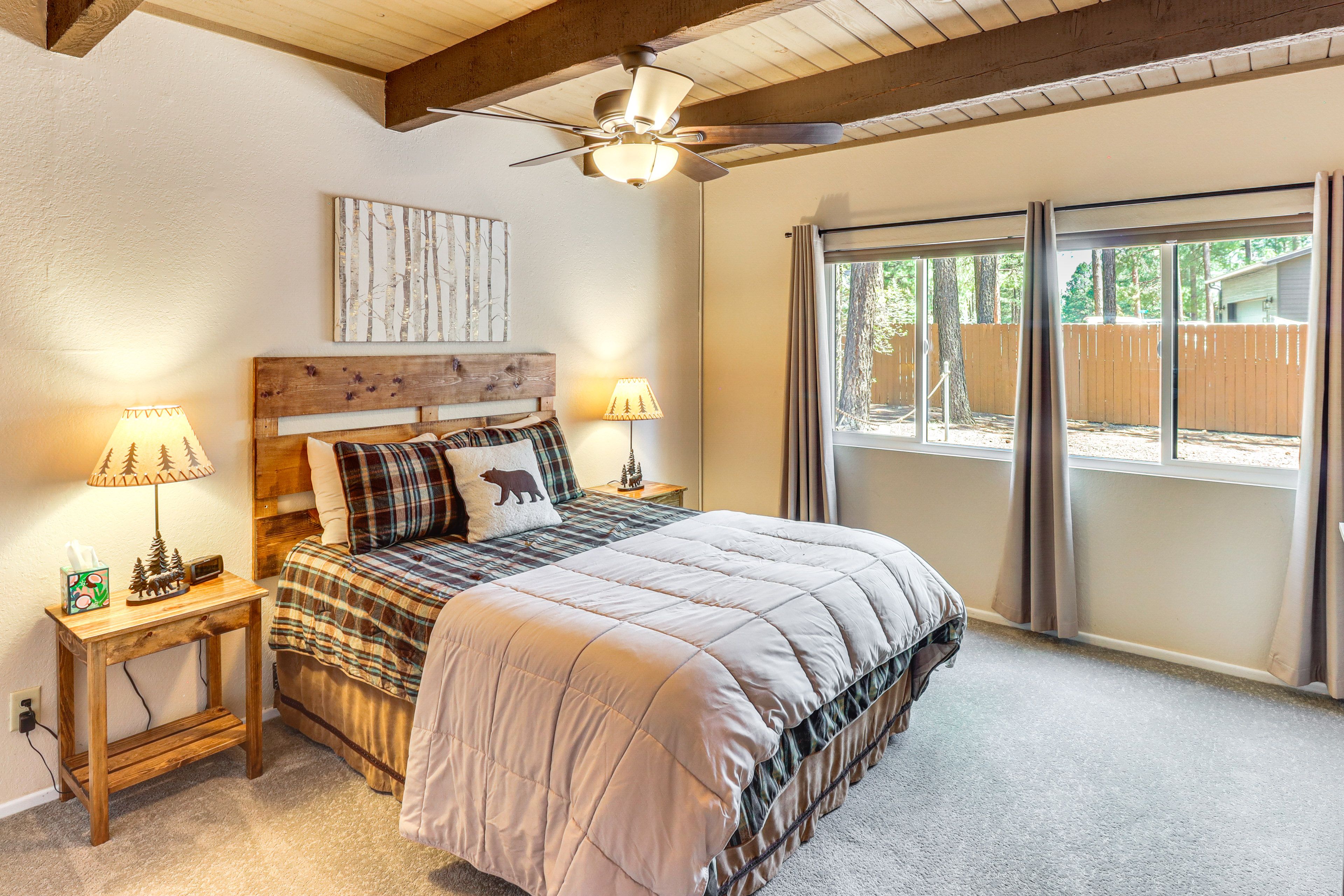 Bedroom 2 | Queen Bed