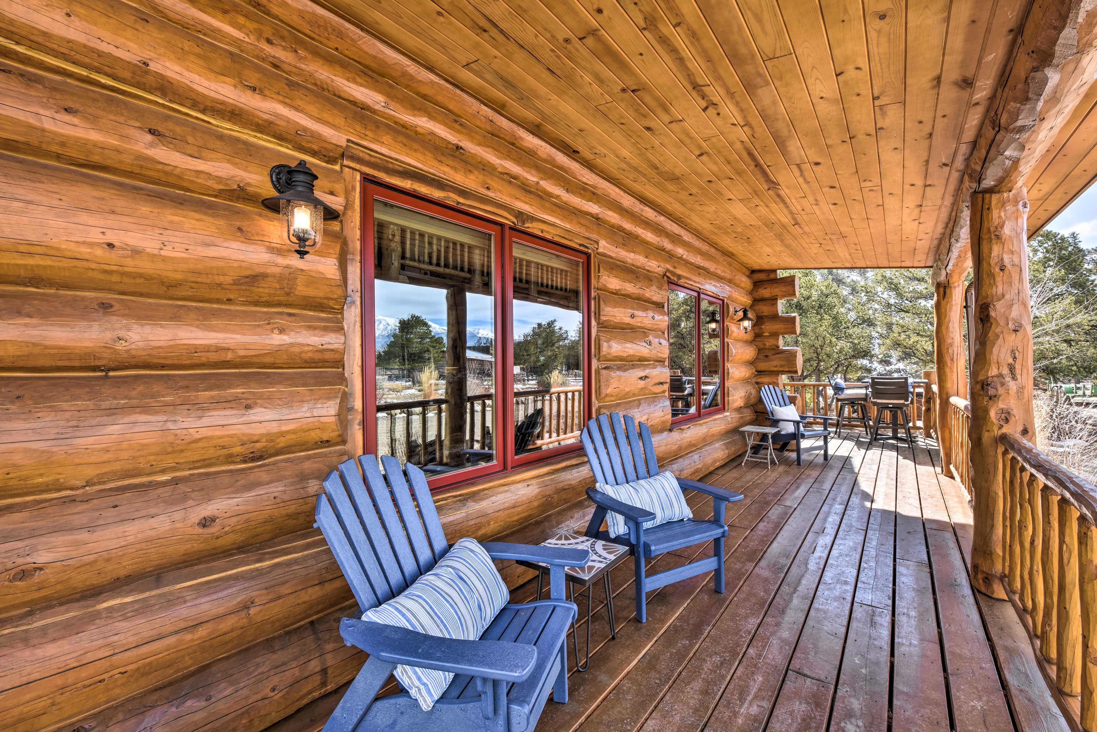 Wraparound Porch | Charcoal Grill