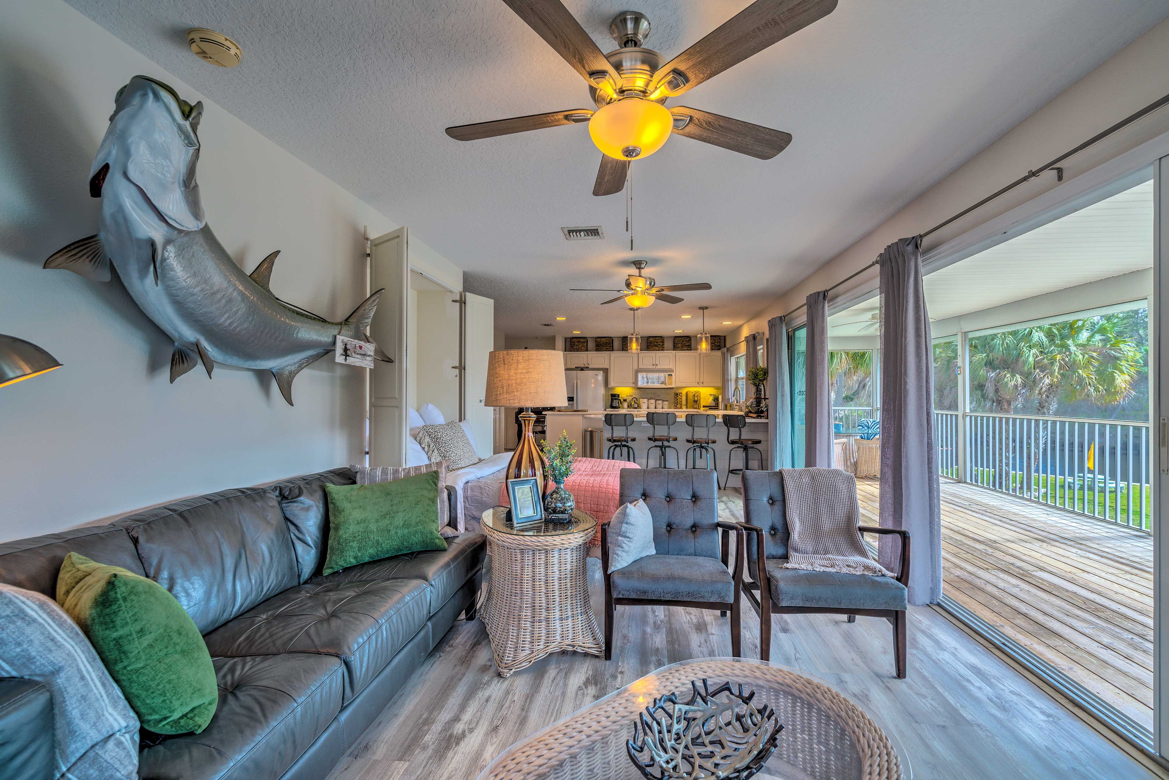 Living Room | Free WiFi