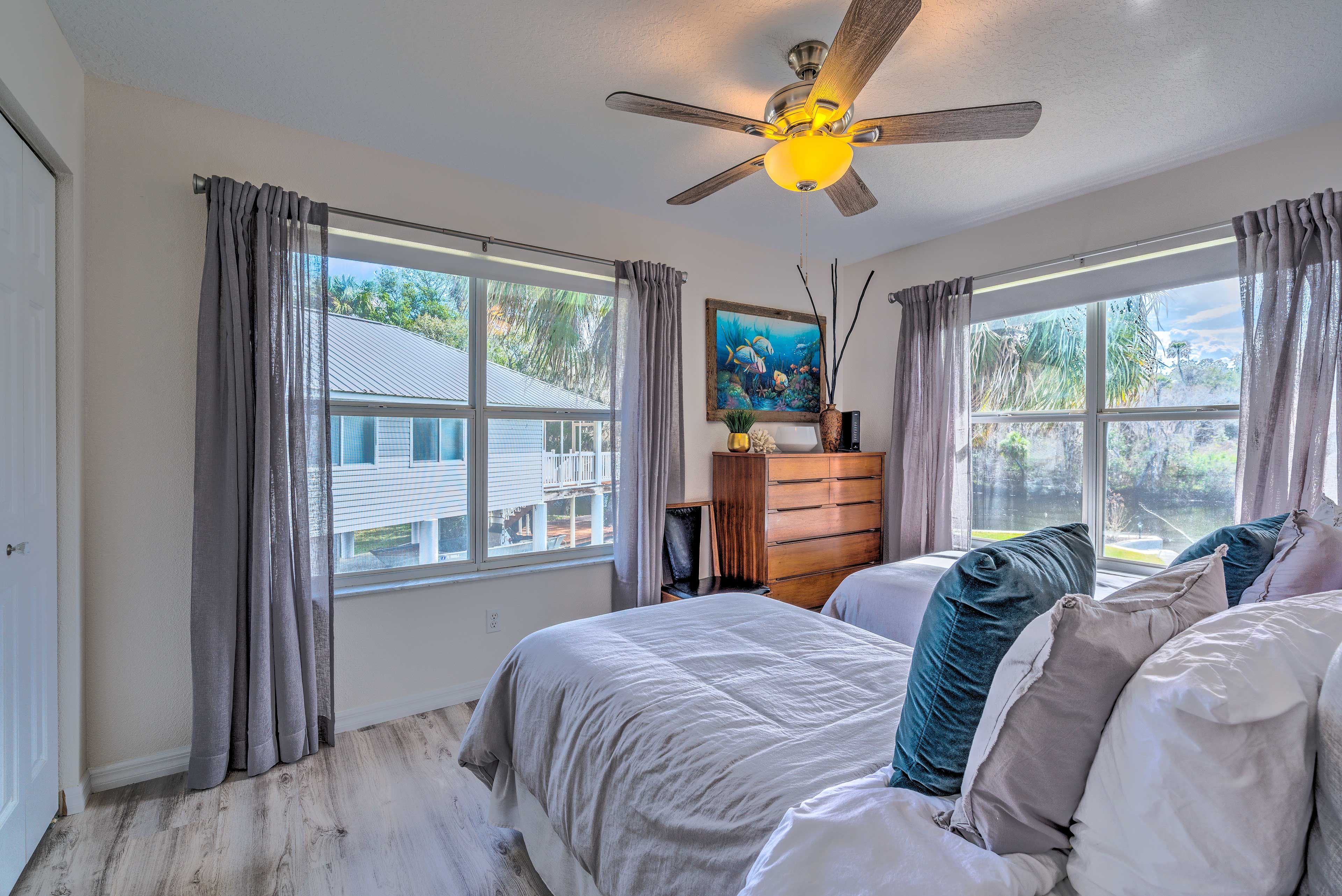 Bedroom 2 | 2 Twin Beds