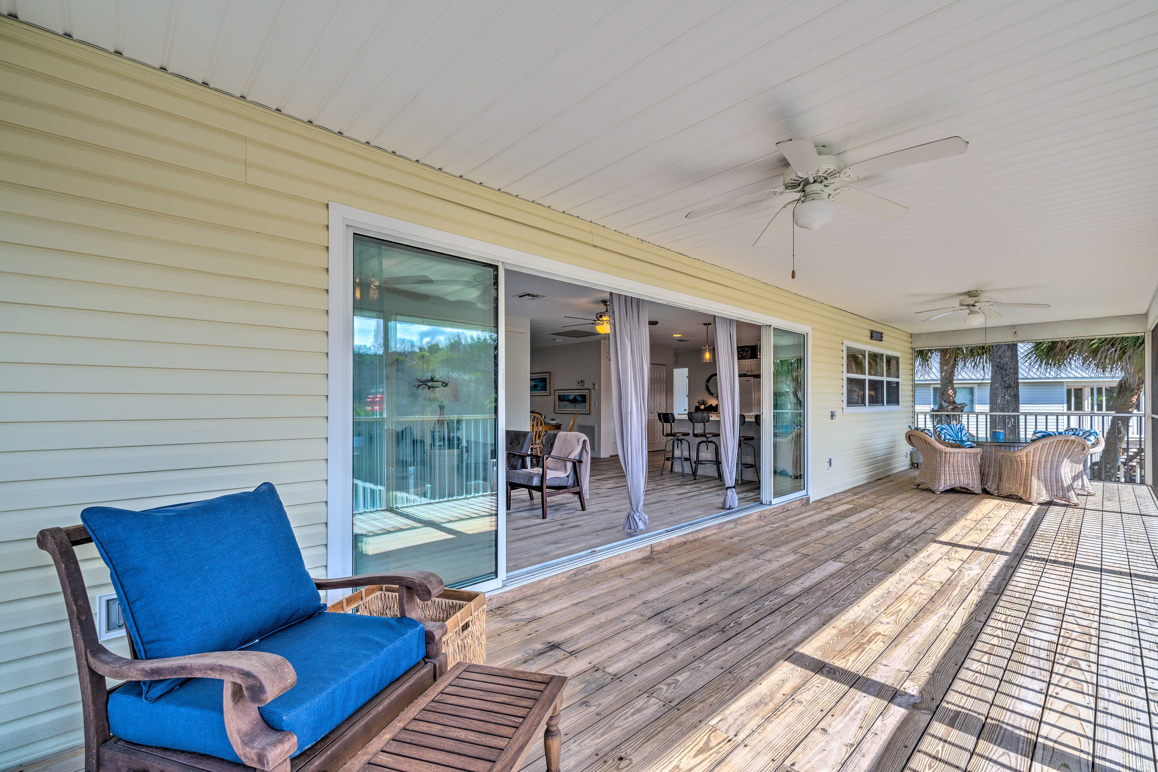 Screened-In Deck