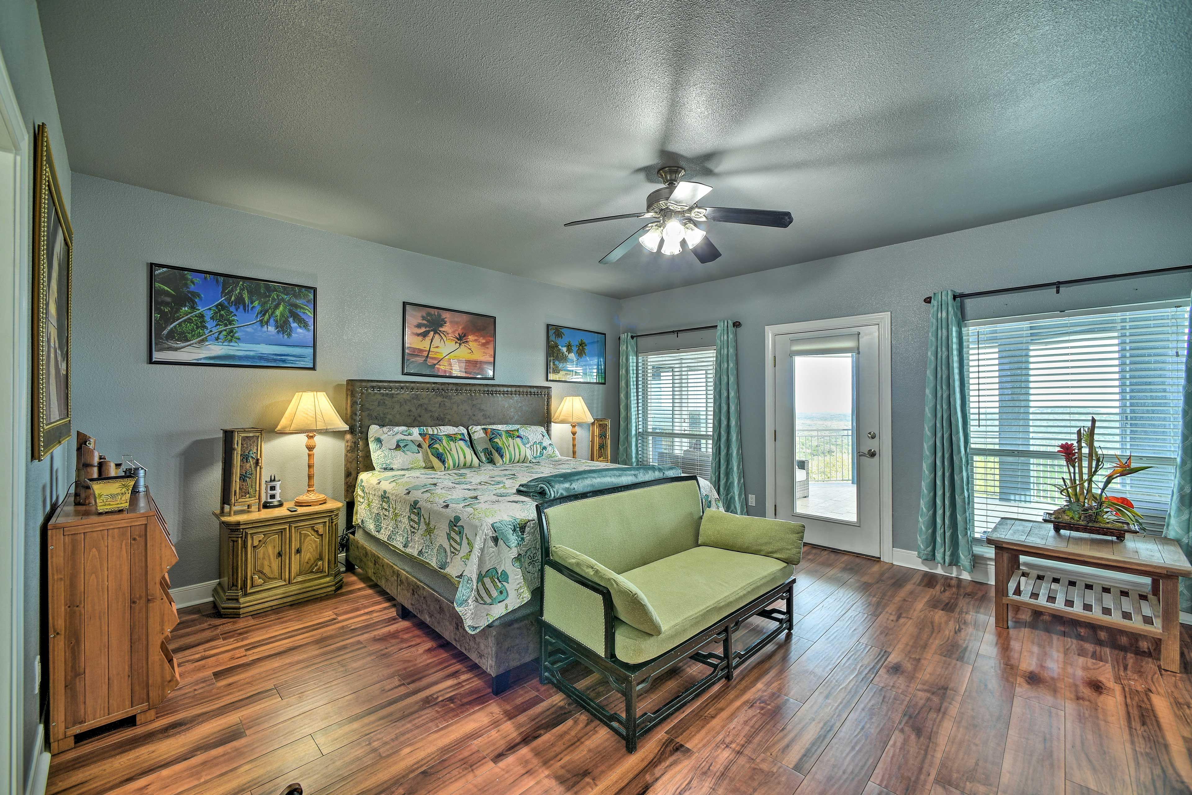 Bedroom 2 | King Bed | Linens Provided