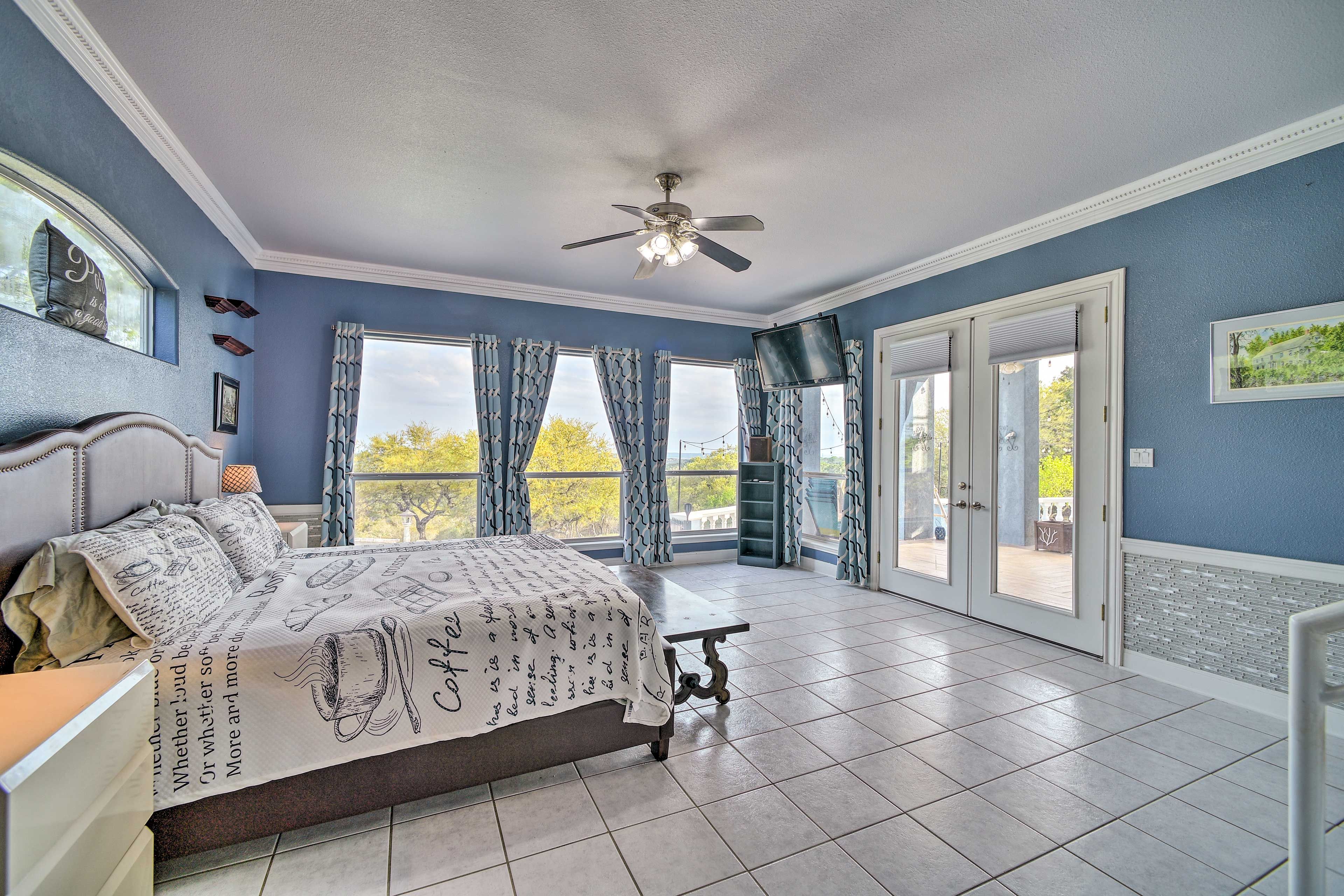 Bedroom 1 | Main Floor