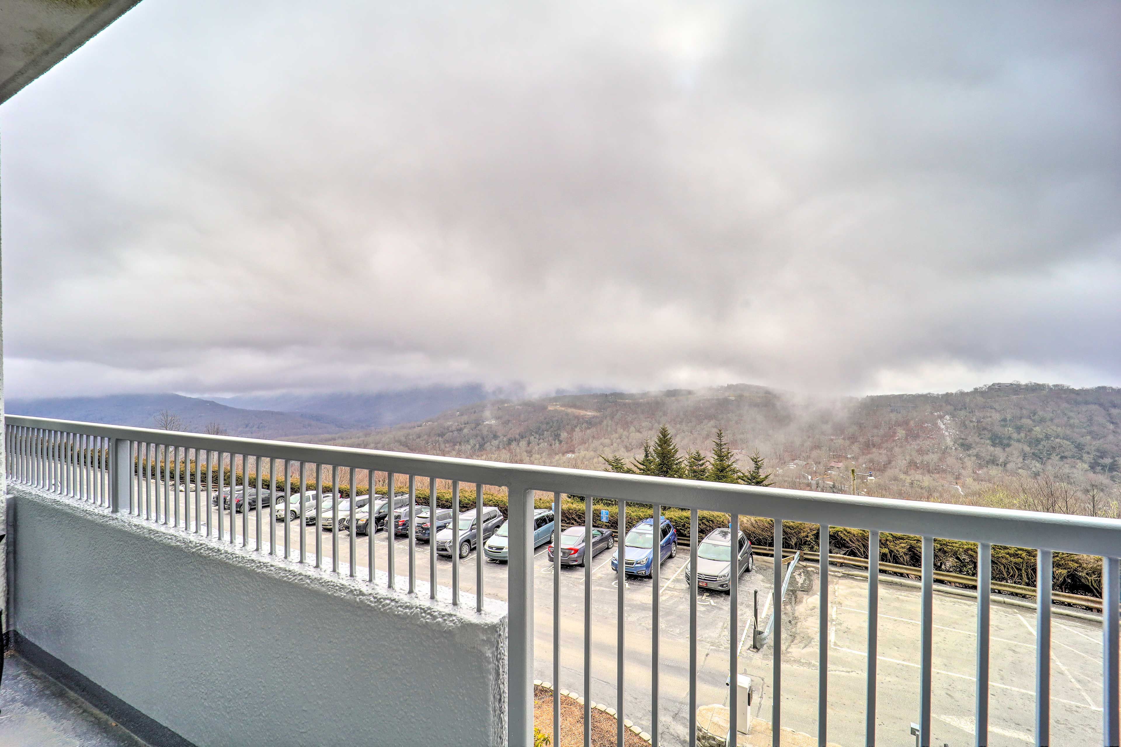 Private Balcony | Grandfather Mountain Views