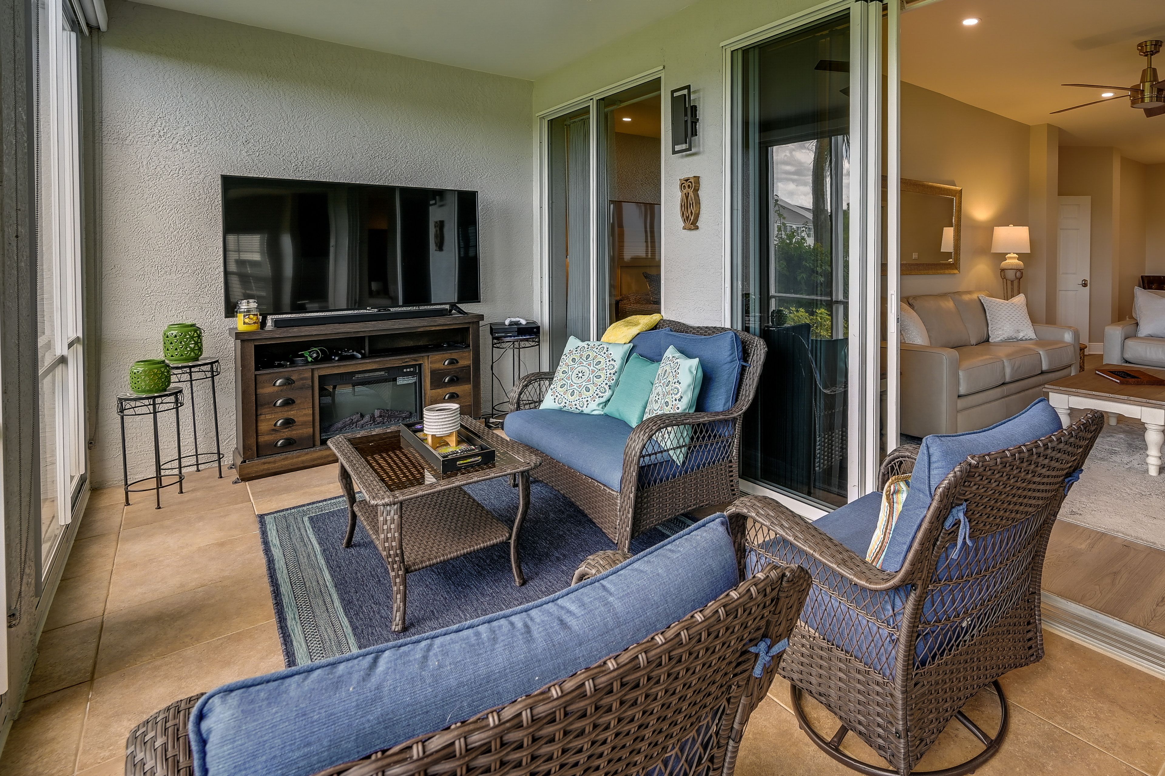 Screened-In Lanai | Golf Course View