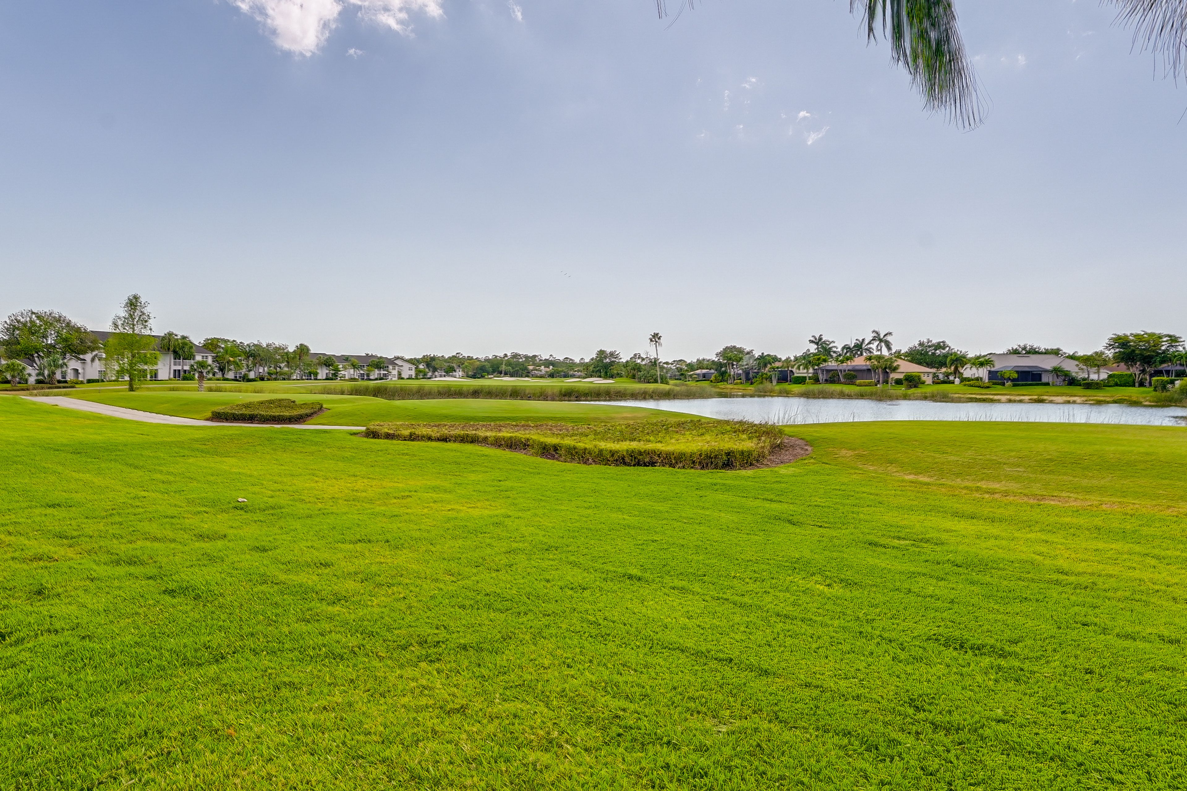 Clubside Amenities | Golf Course