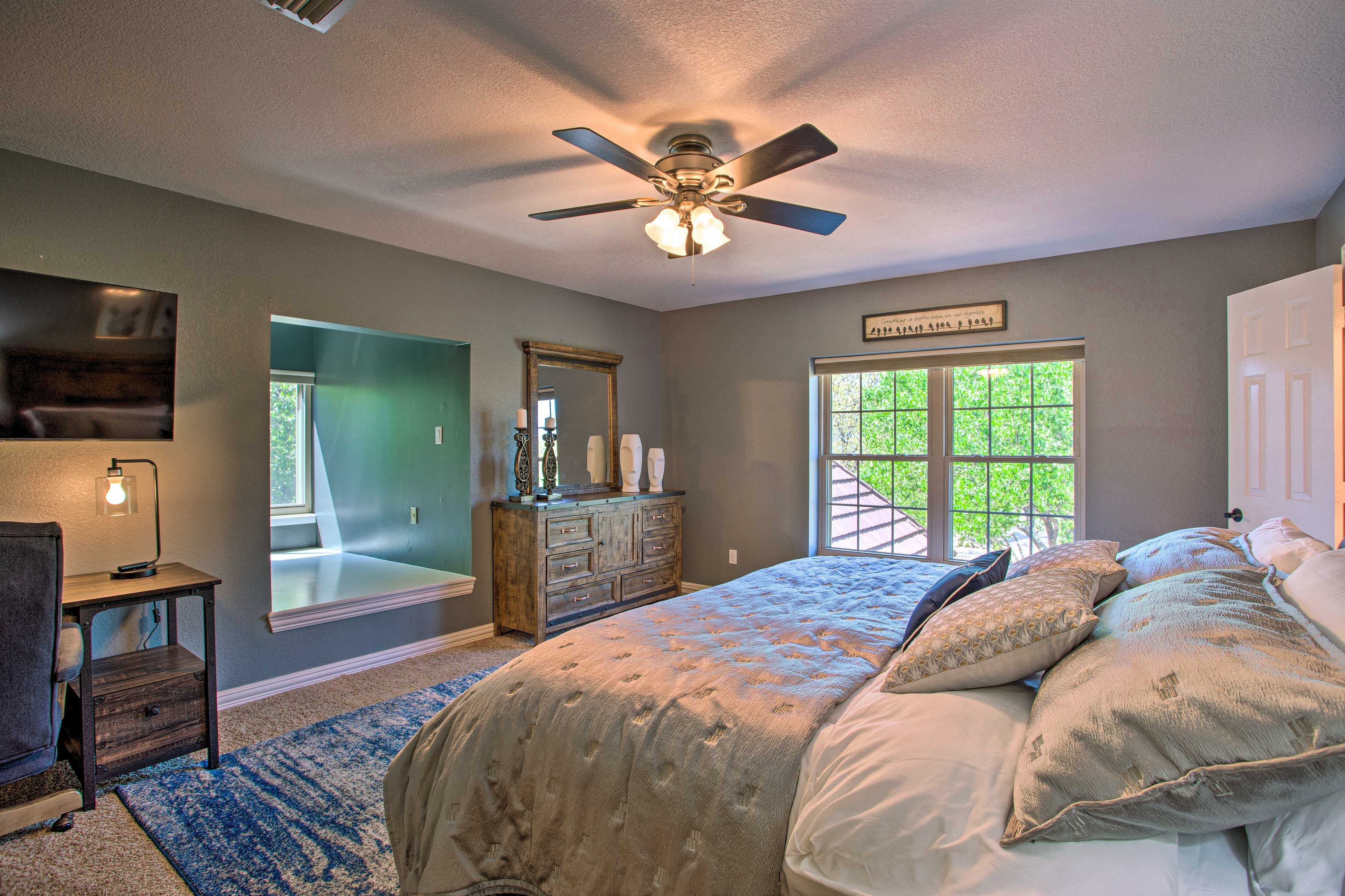 Bedroom 2 | 2nd Floor | King Bed