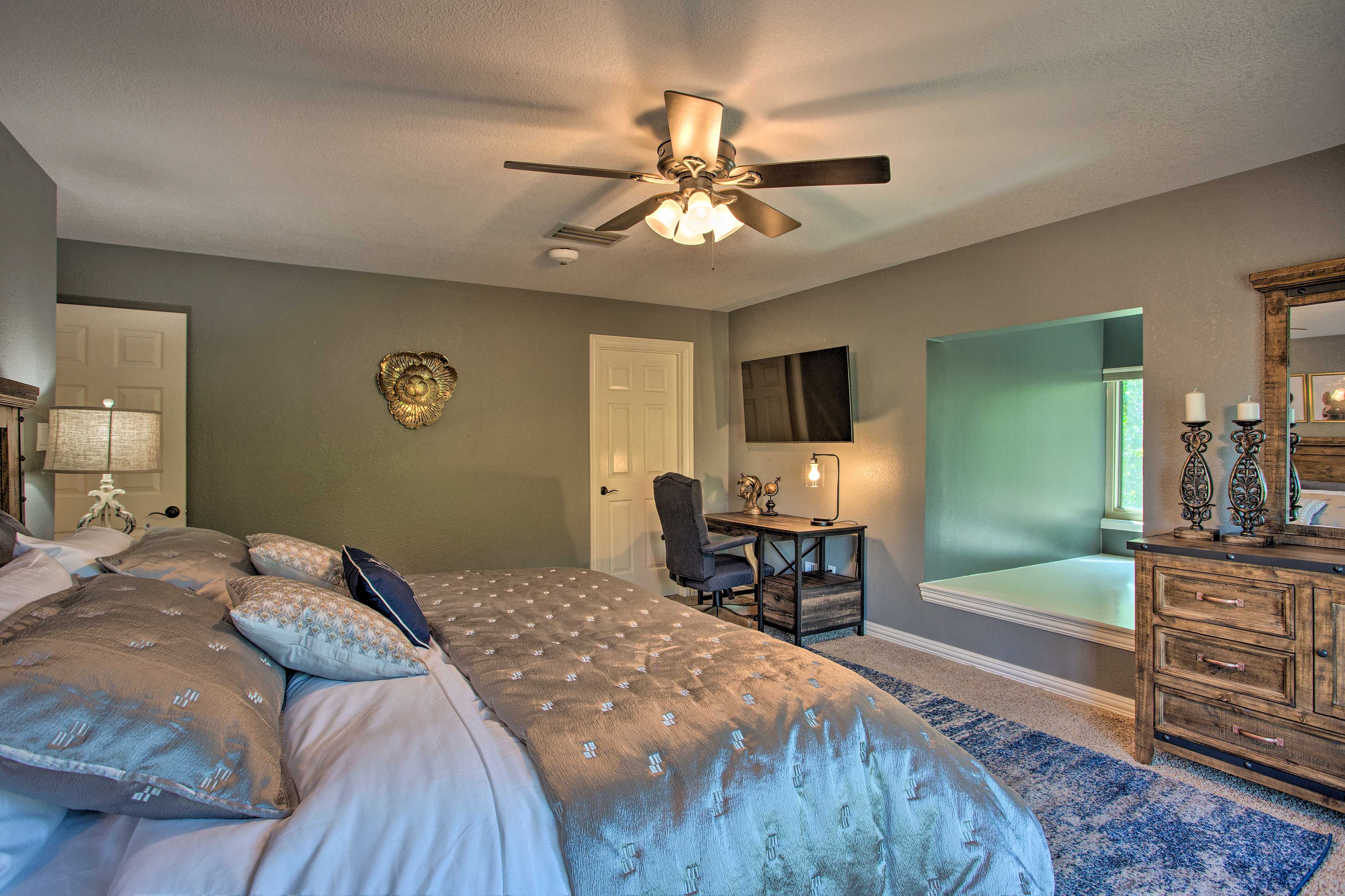 Bedroom 2 | En-Suite Bathroom