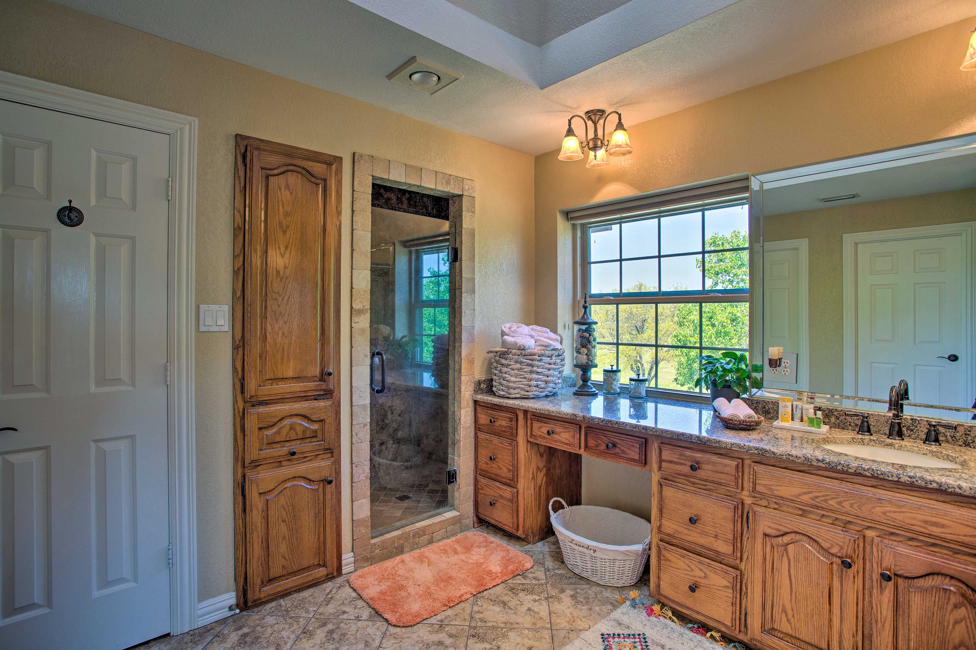 En-Suite Bathroom | Access via Bedroom 1