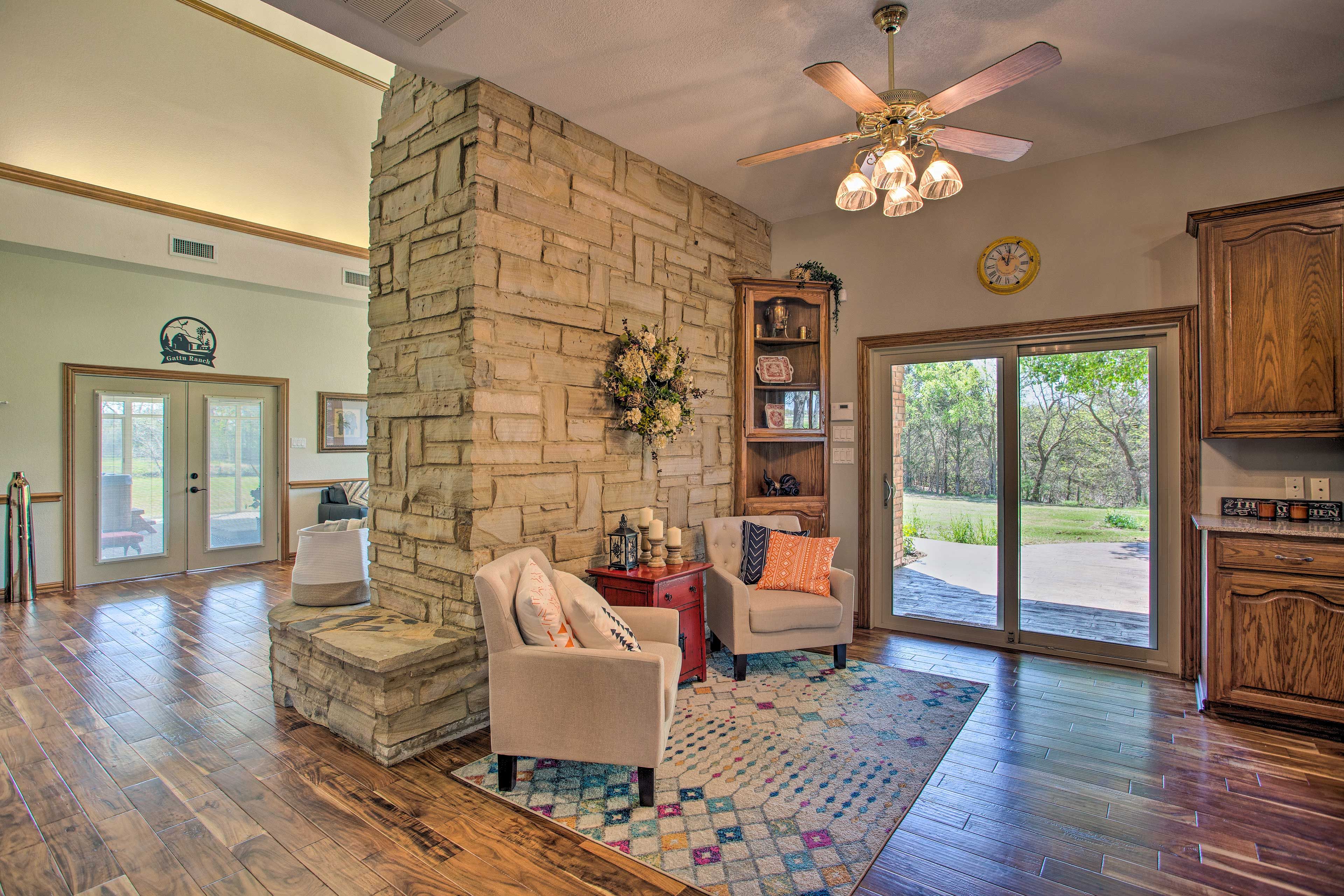 Kitchen | Conversation Area