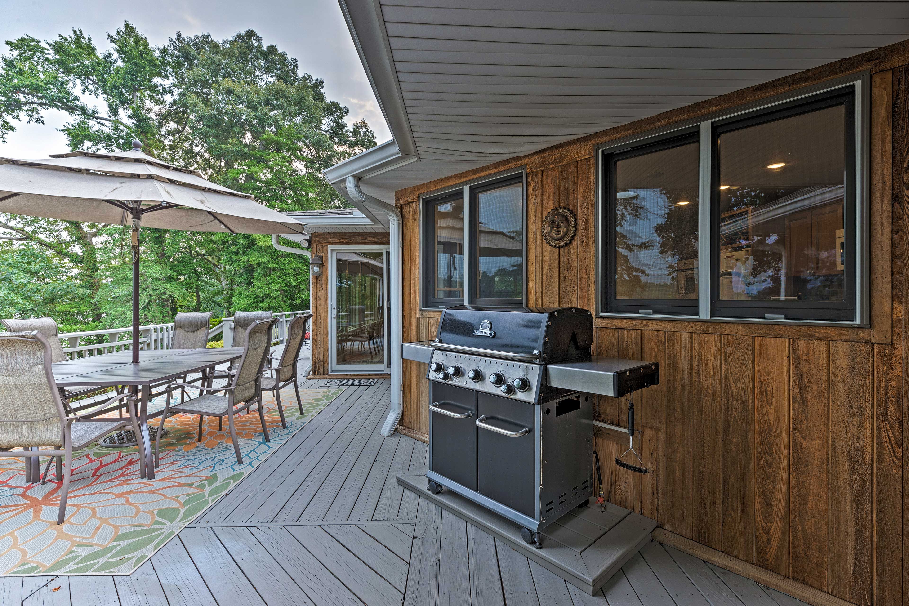 Deck | Gas Grill