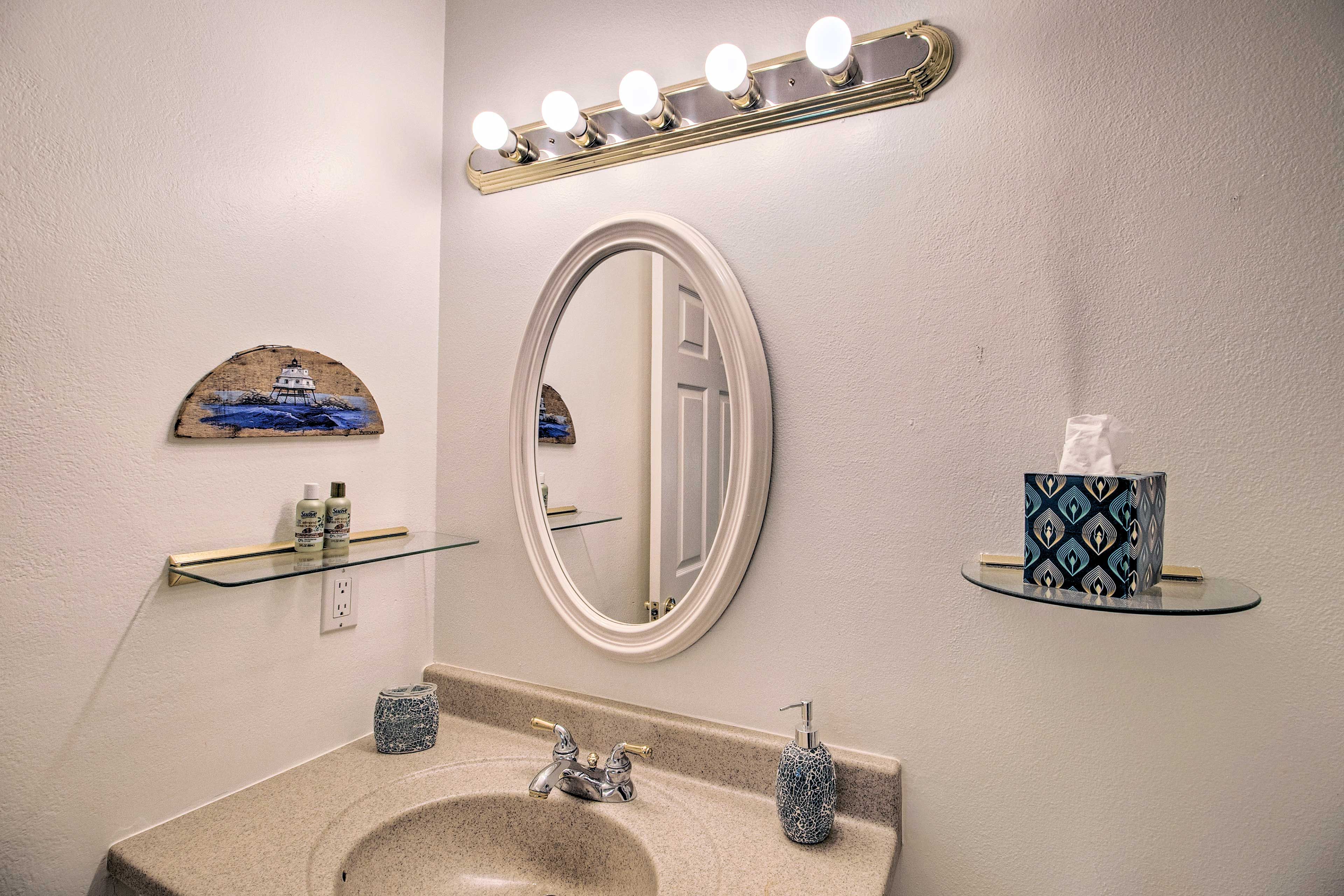 Full Bathroom