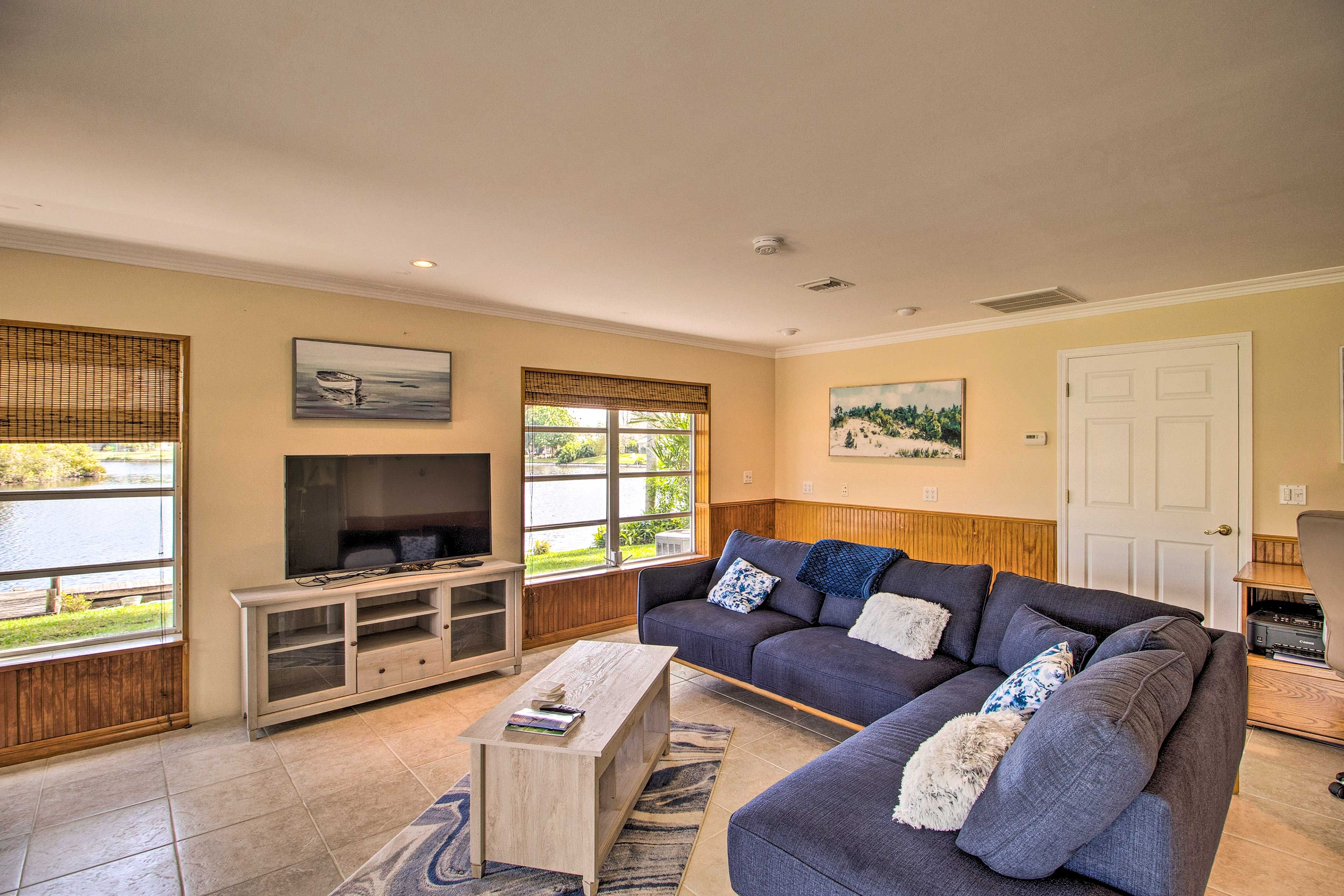Living Room | Central A/C & Heat